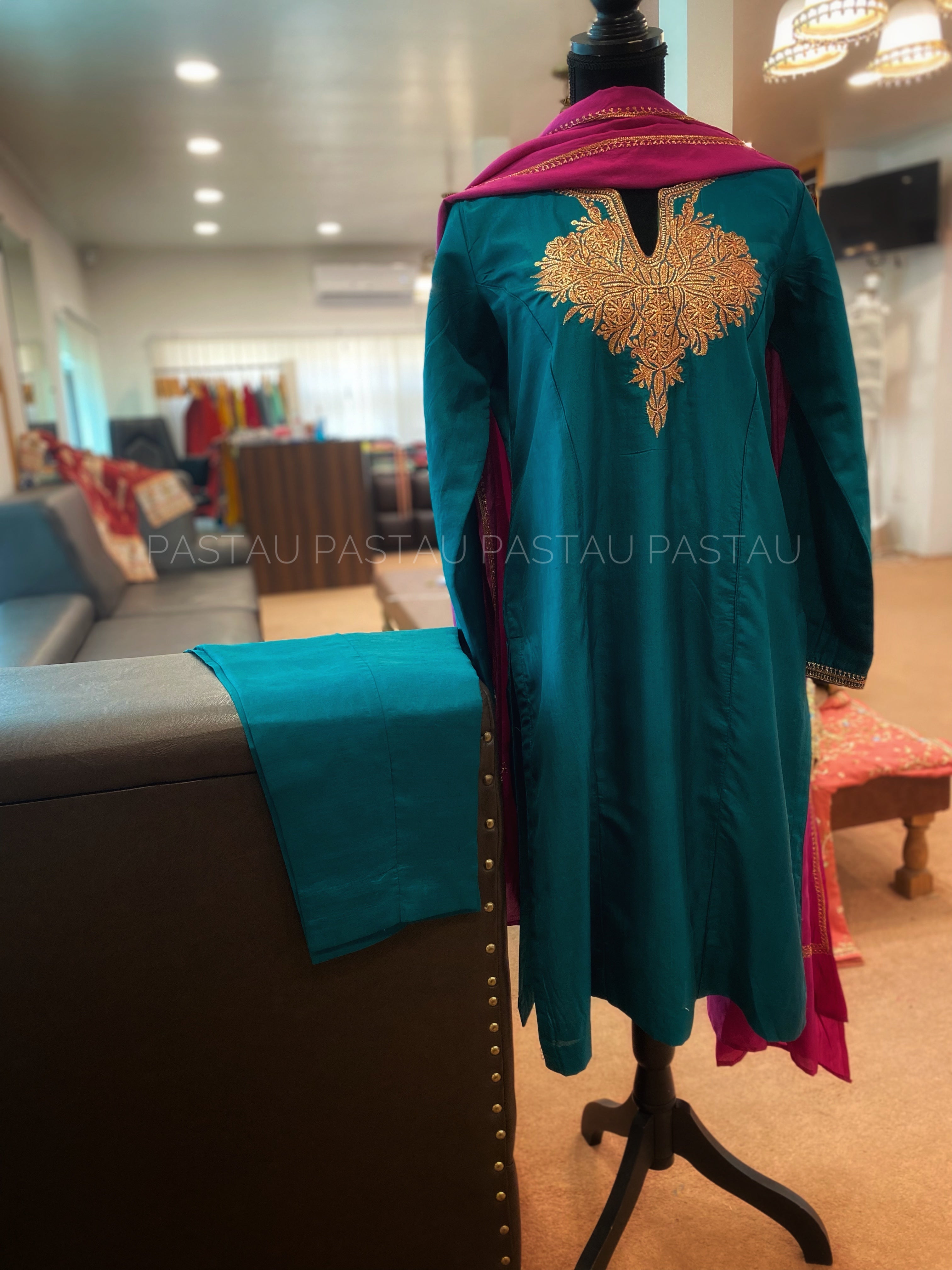 Hand Tilla pure Silk 3pc stitched