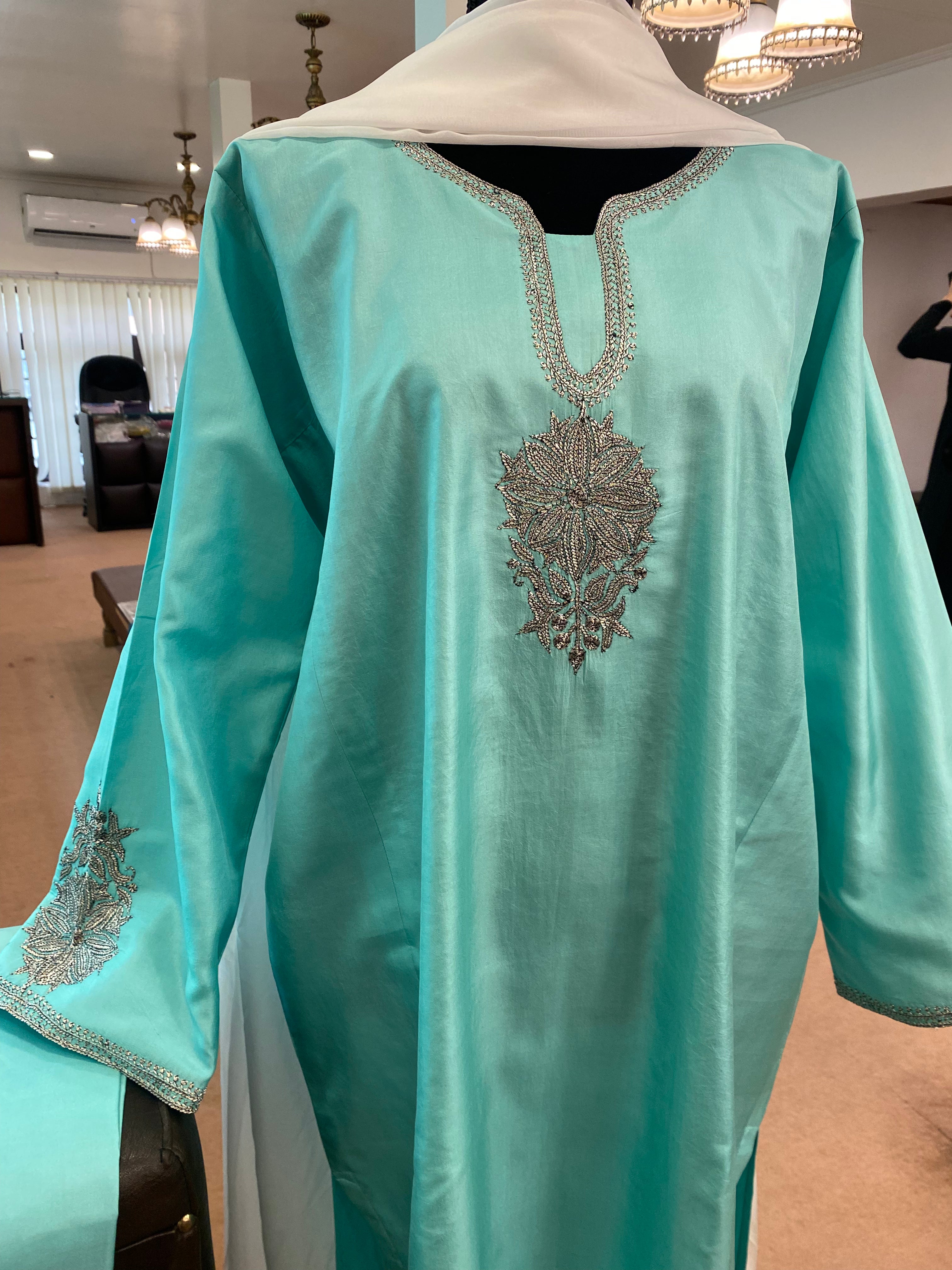 Pure silk pheran set 3pc stitched