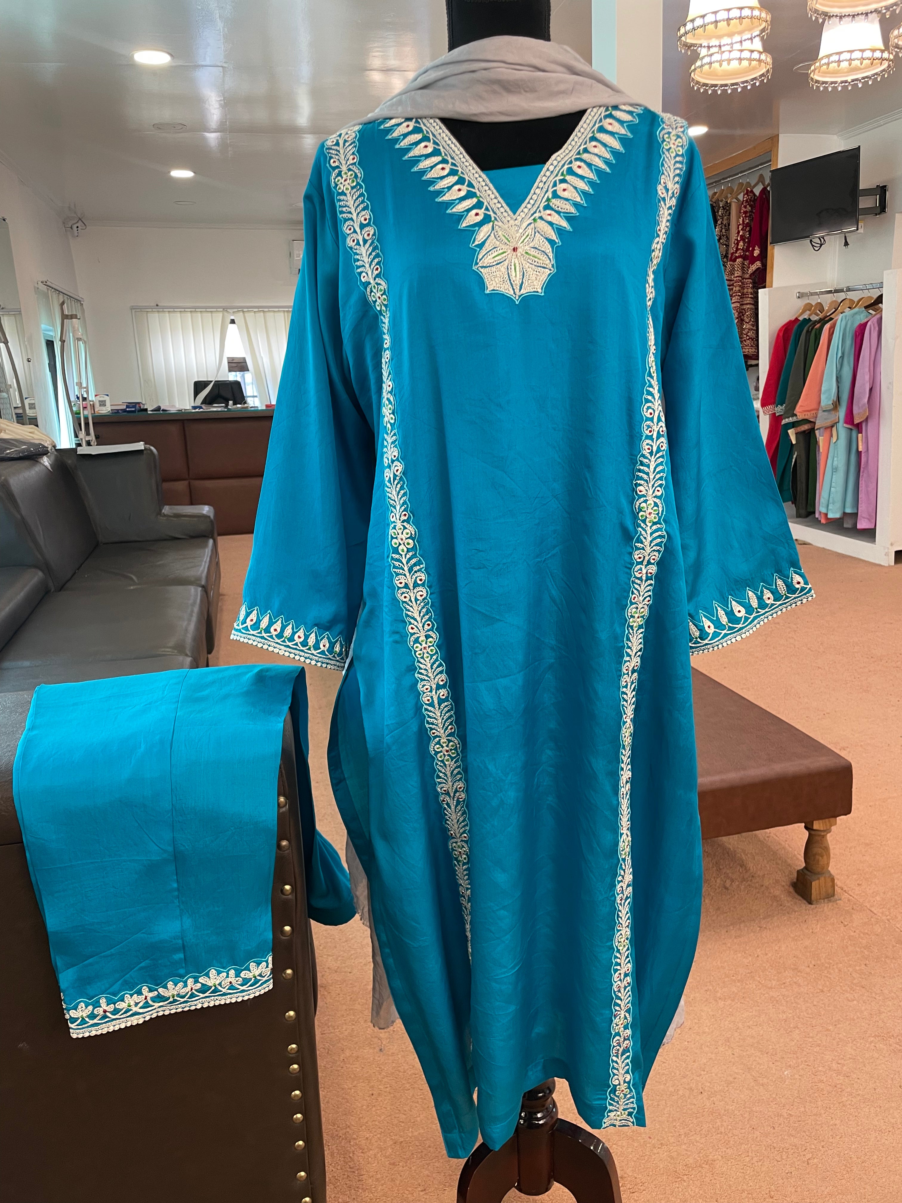 Puresilk kurta set Mtks361