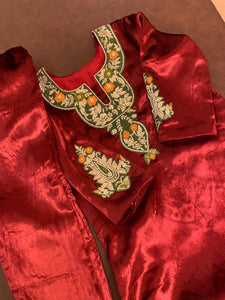 Hand embroidered velvet kurta set 2pc