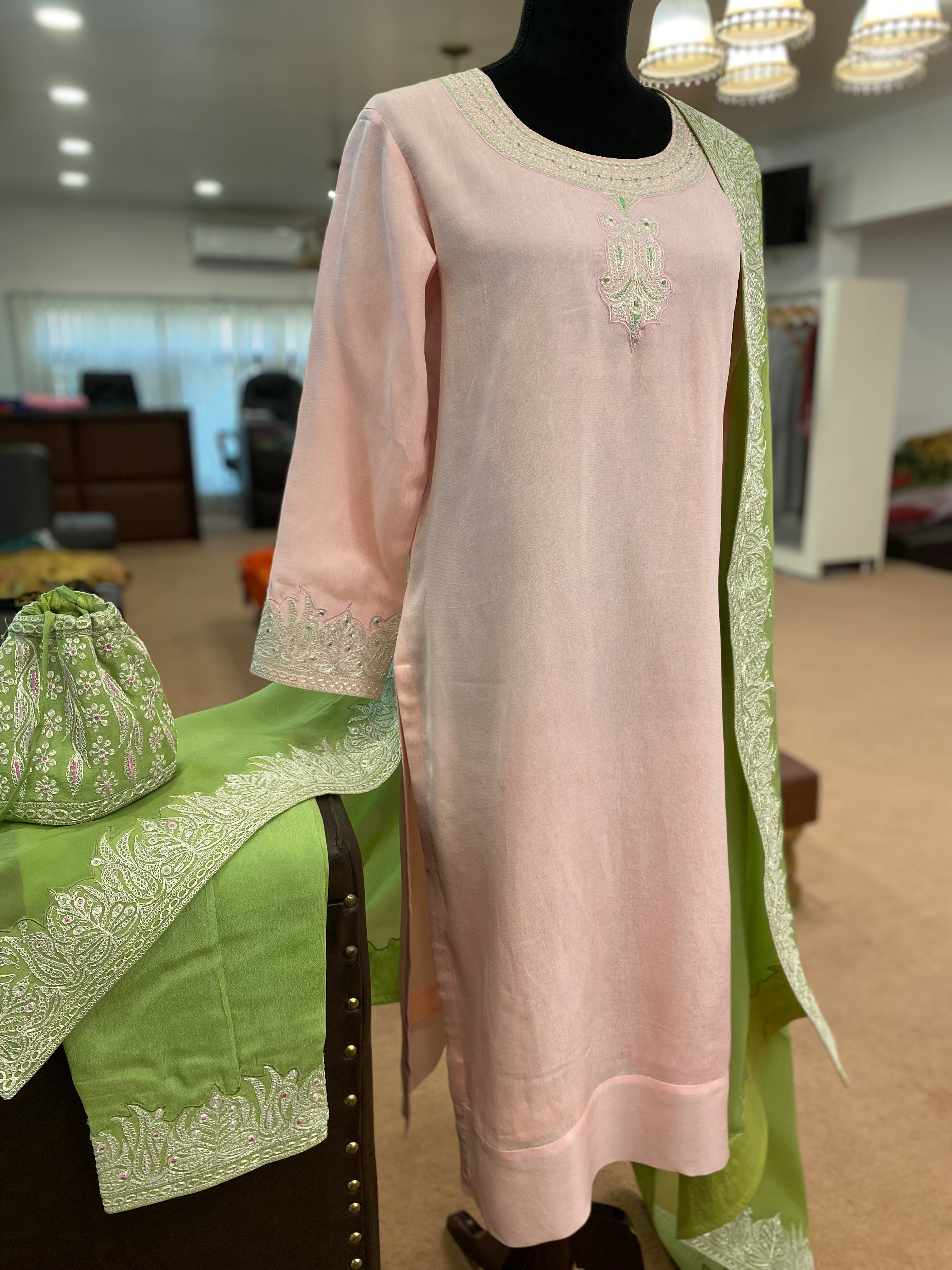 Chinon suit 3pc with potli