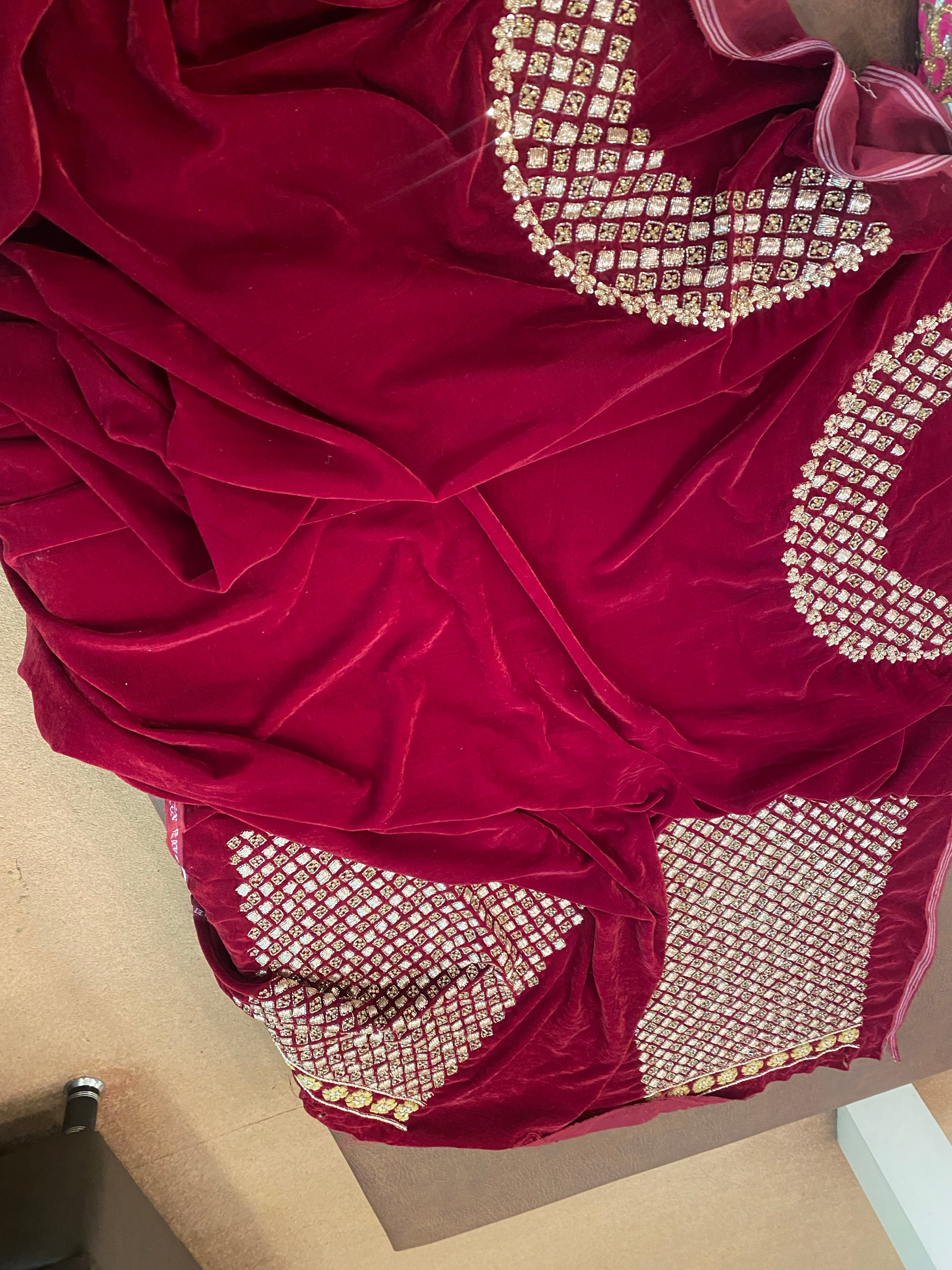 Velvet handwork shirt