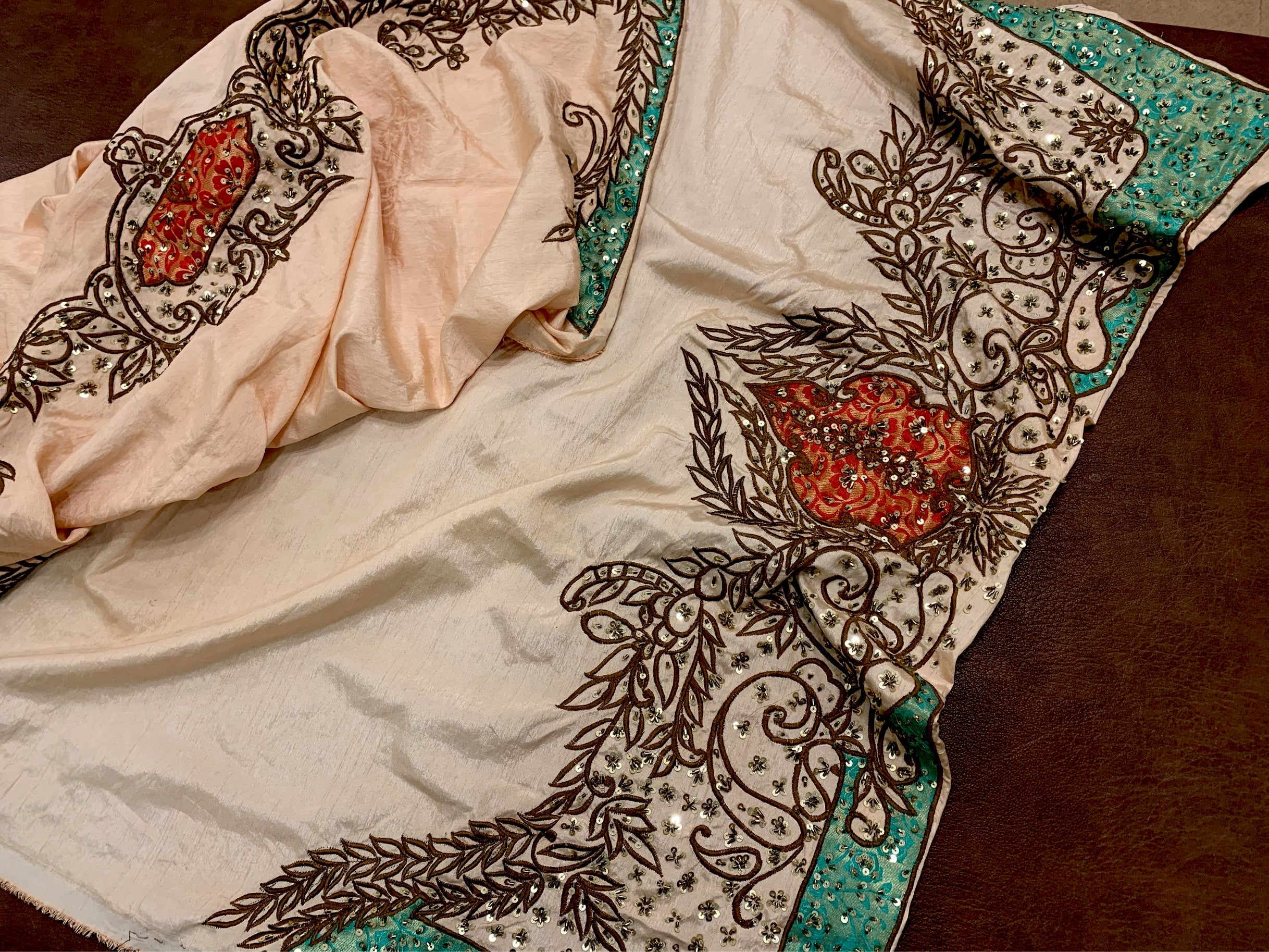 Hand embroidered 3pc suit unstitched