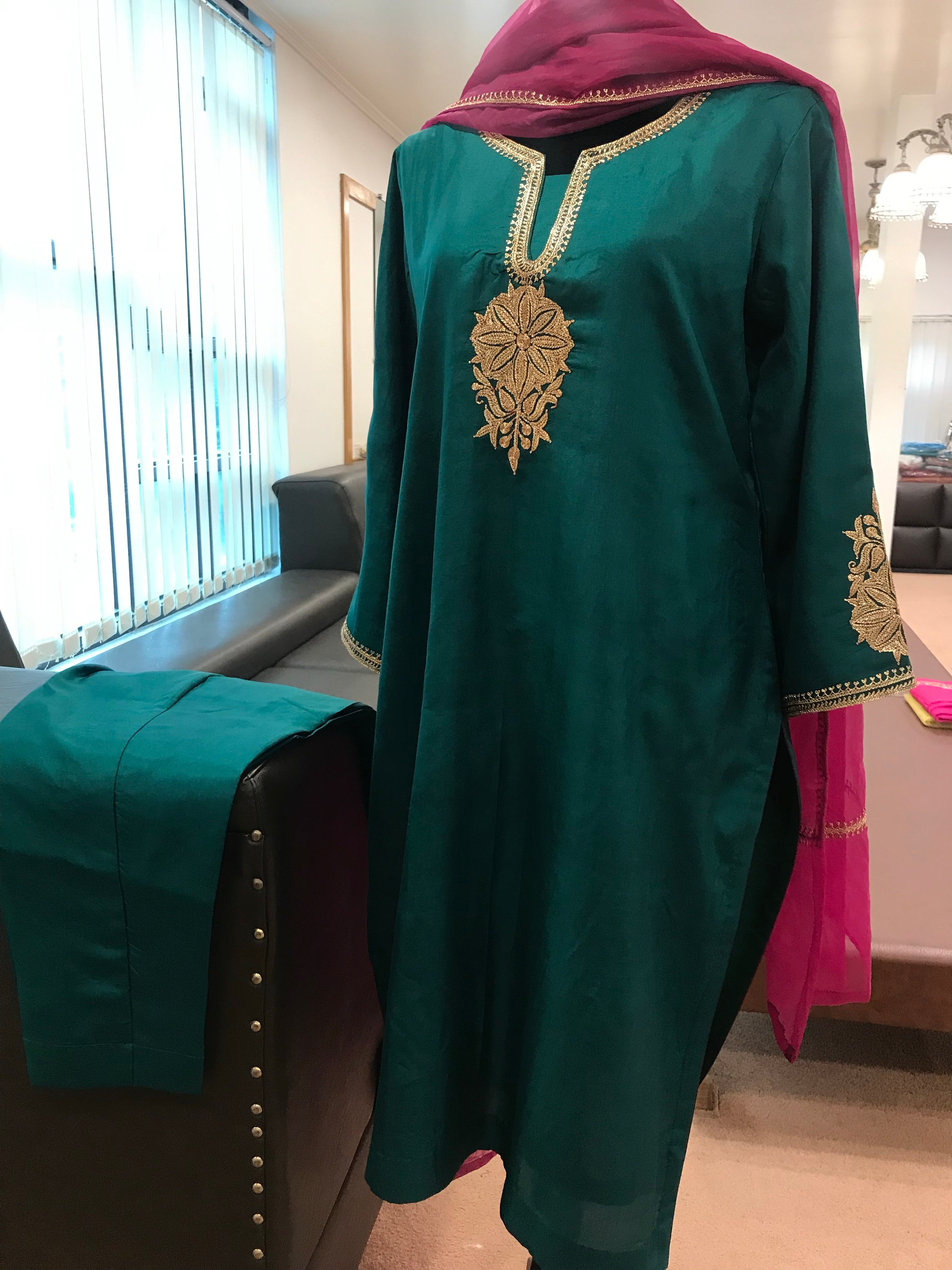 Hand Tilla pure silk 3pc stitched