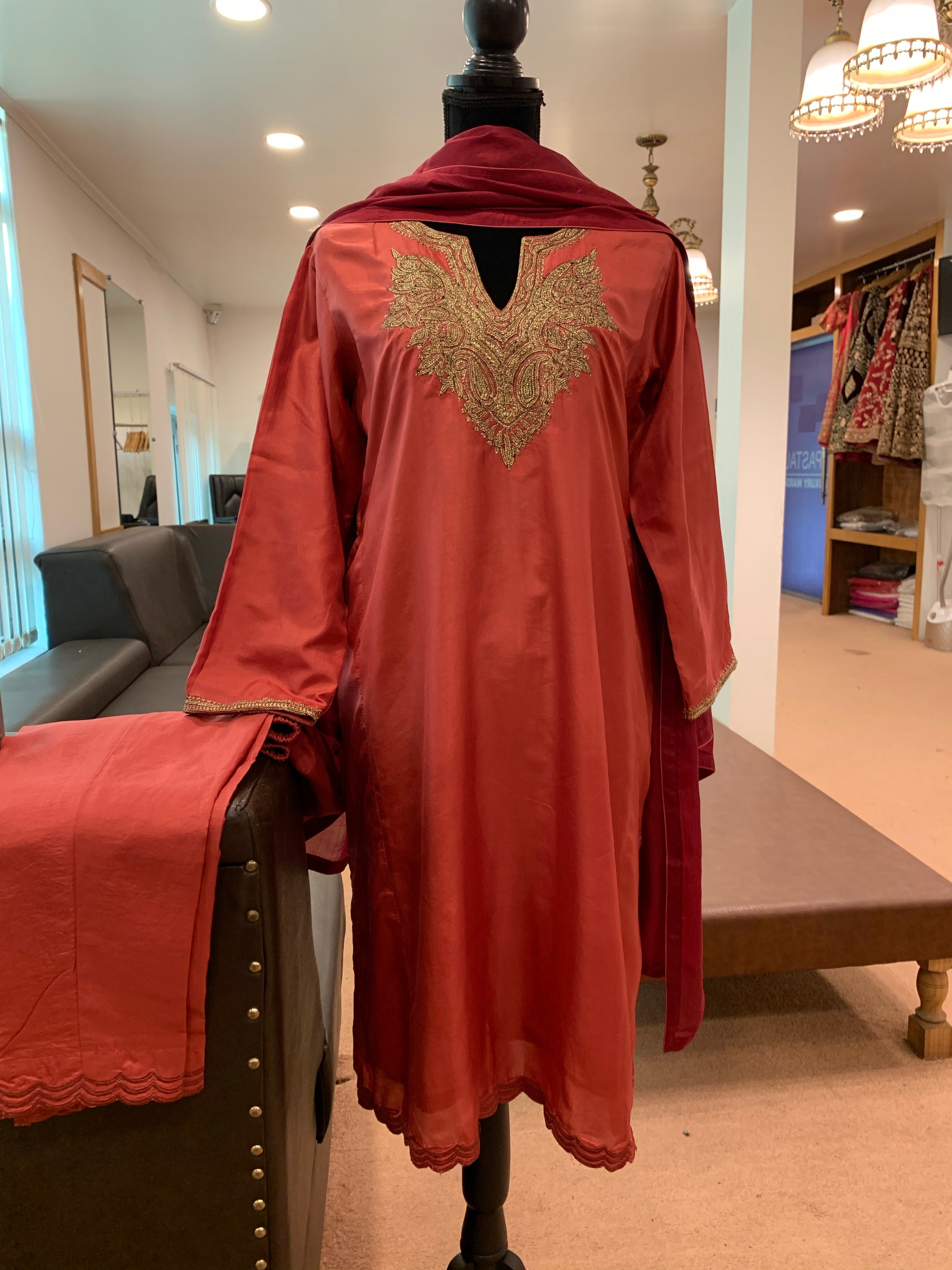 Hand Tilla pure silk 3pc stitched