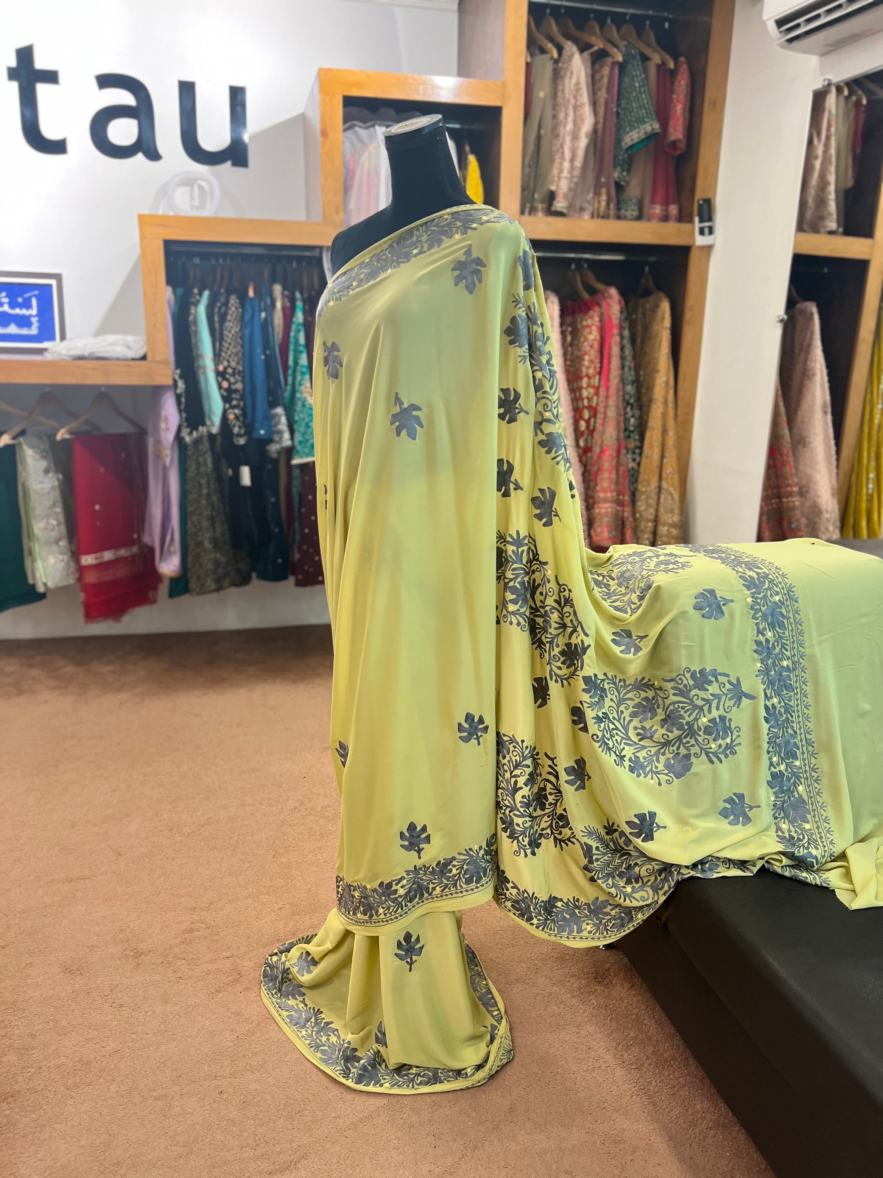 Kashmiri embroidered Crepe saree SR001