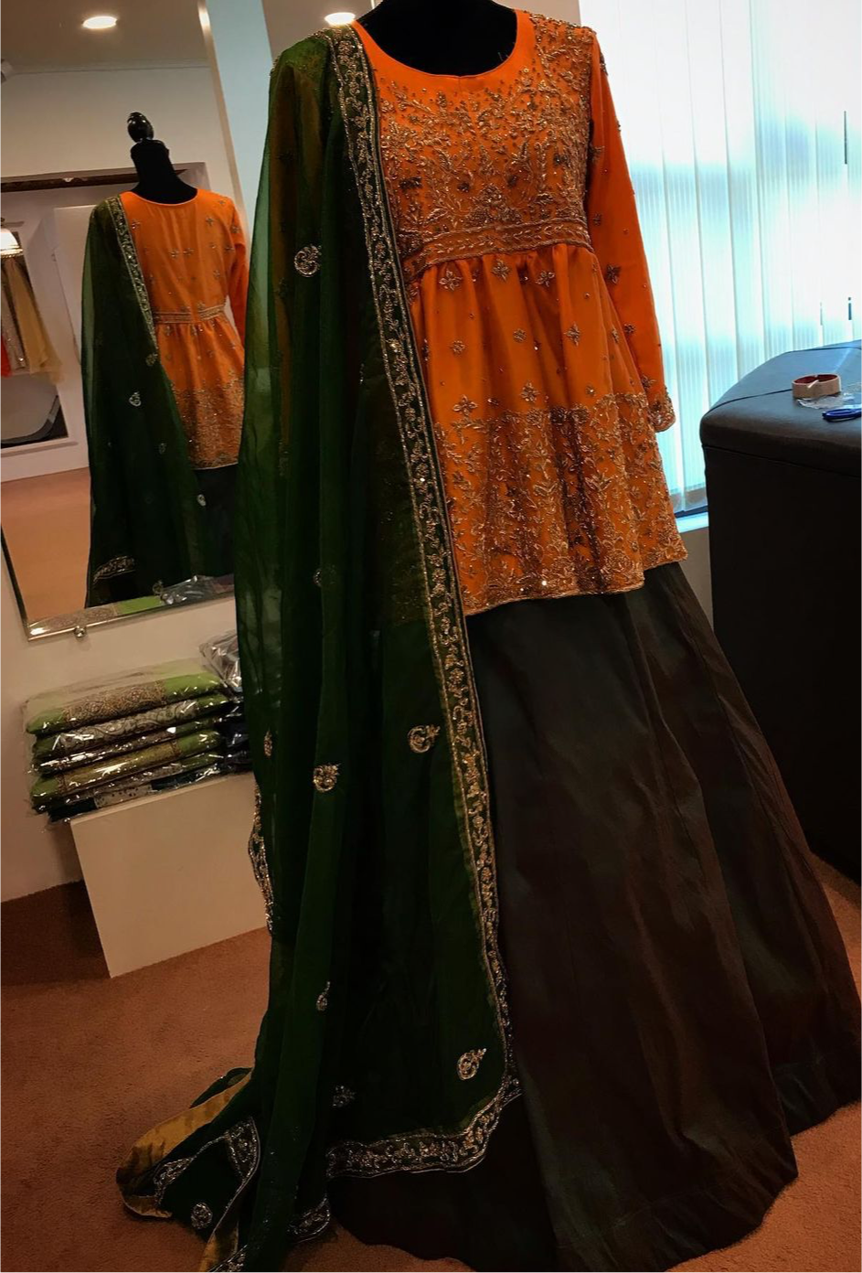 Handembroidered Dress - Pastau