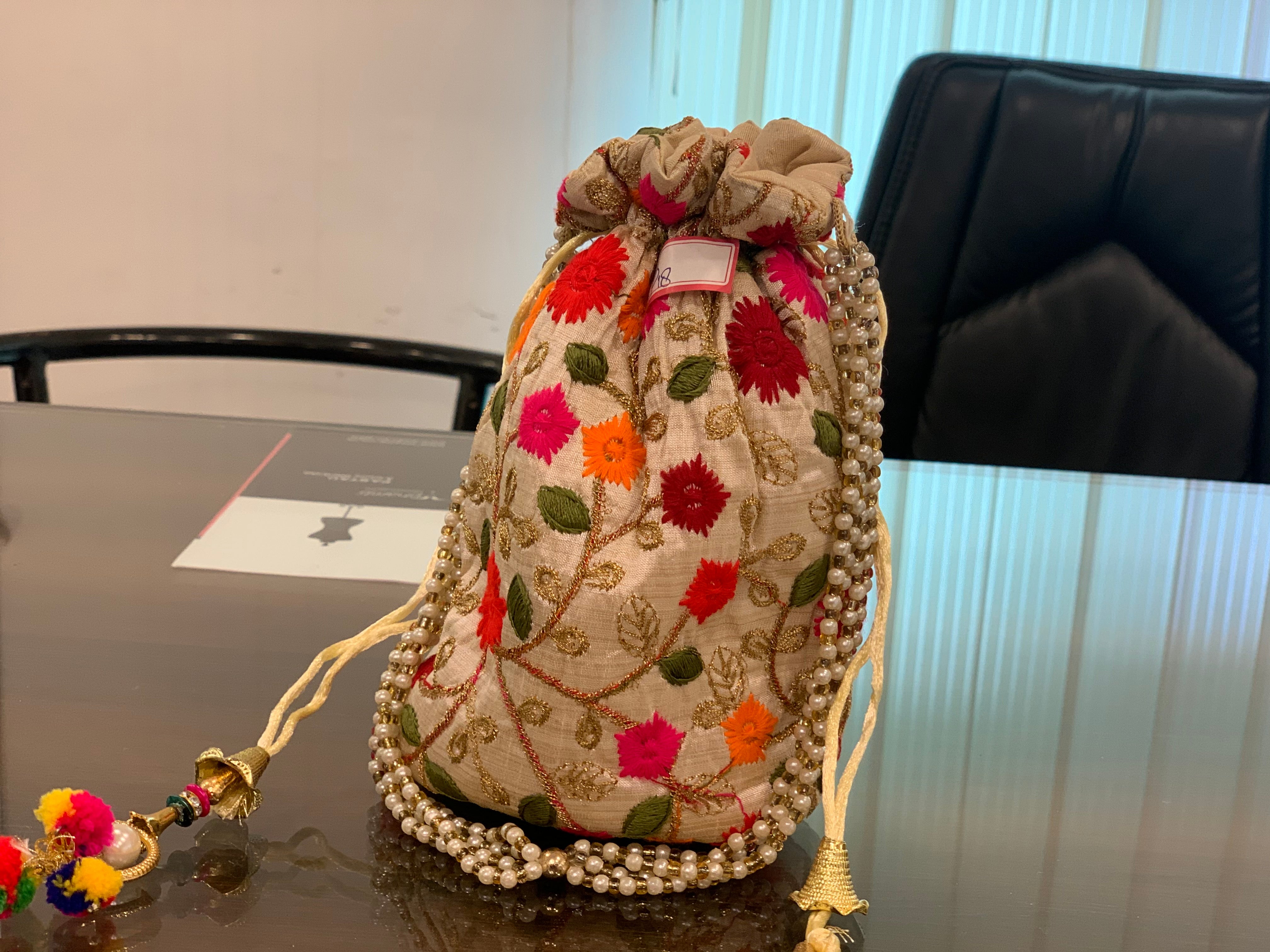 Rang-e-sukhan - Pastau