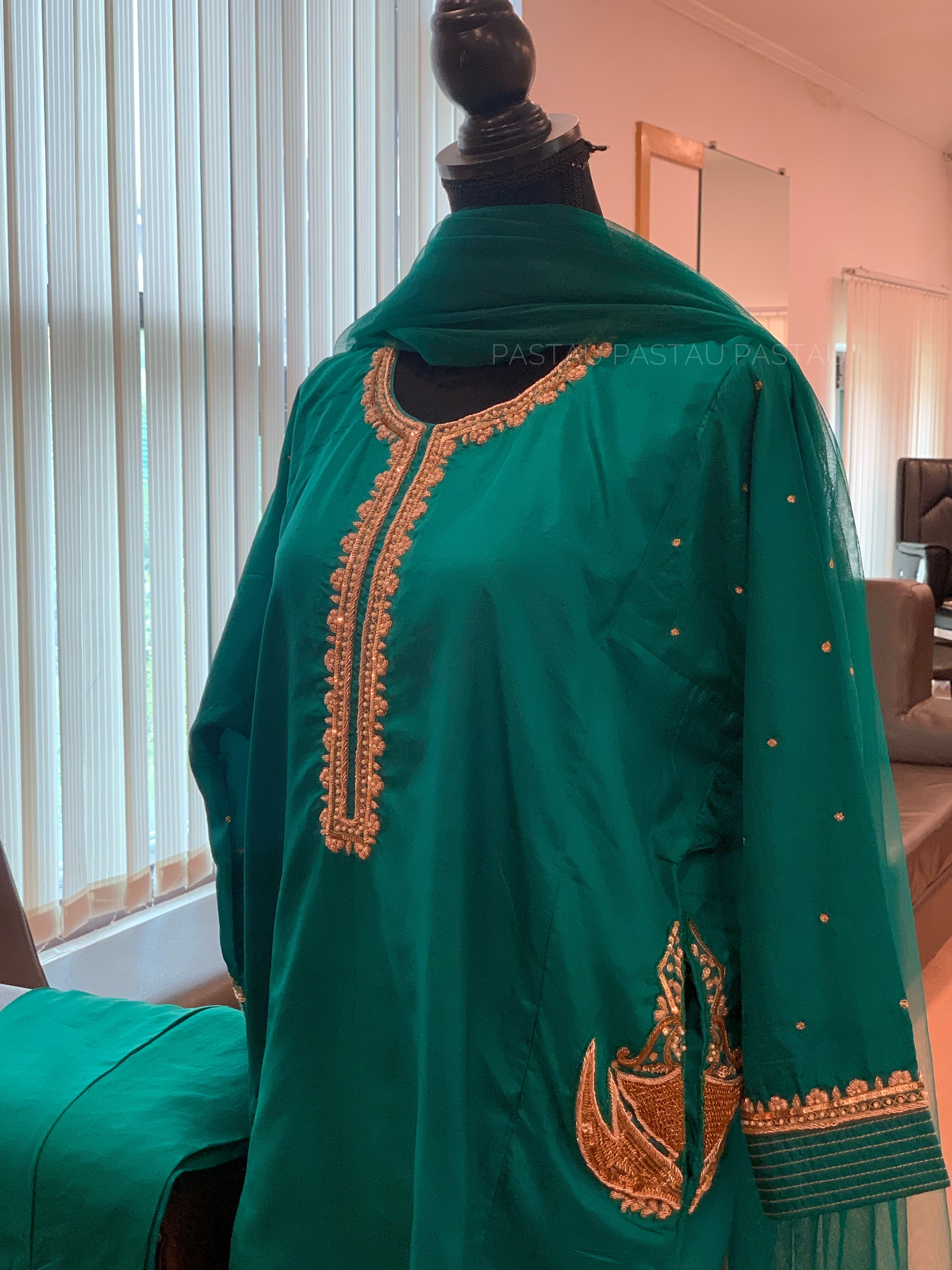 Hand embroidered dress 3pc stitched