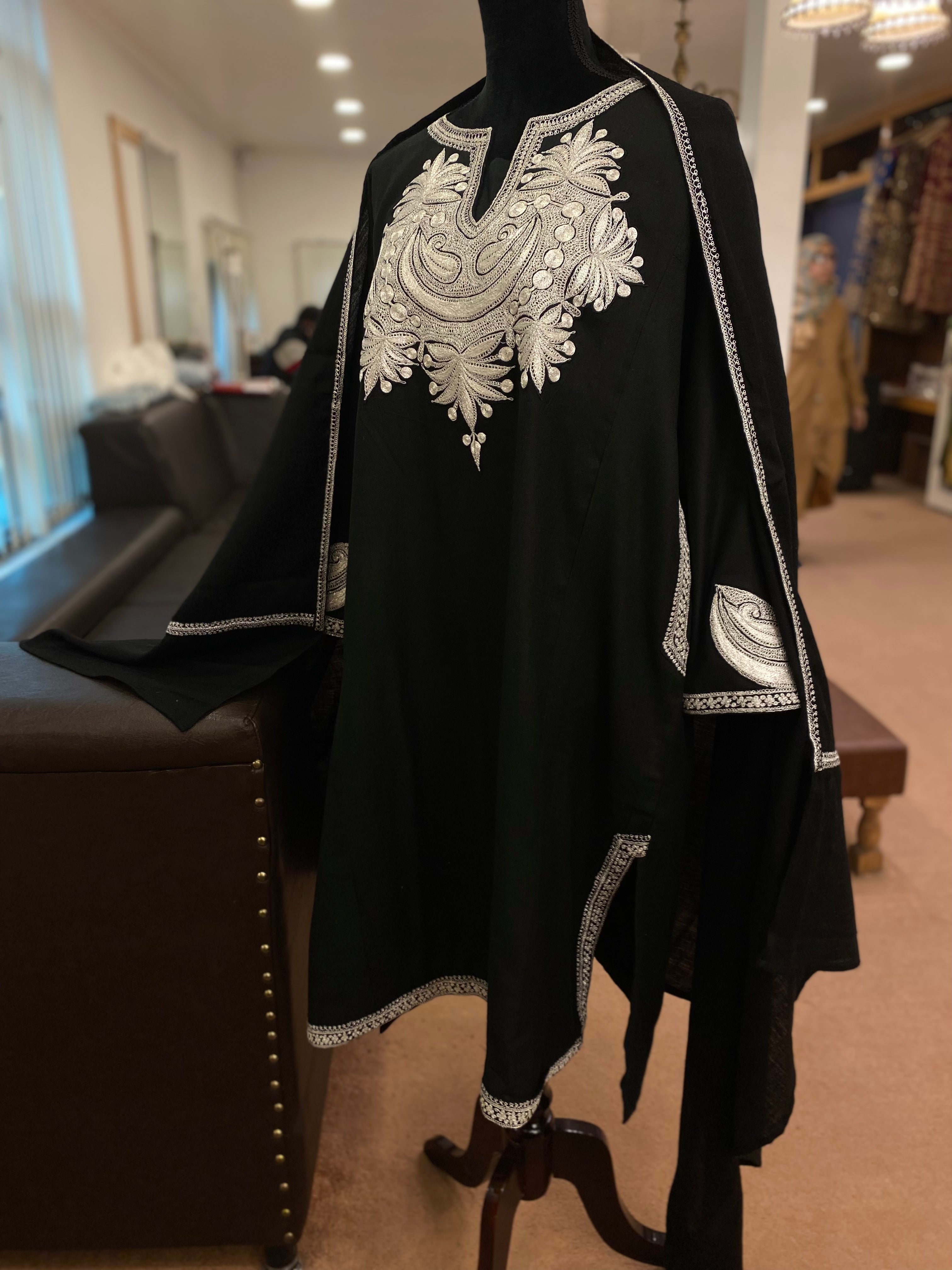 Pashmina blend pheran with shawl