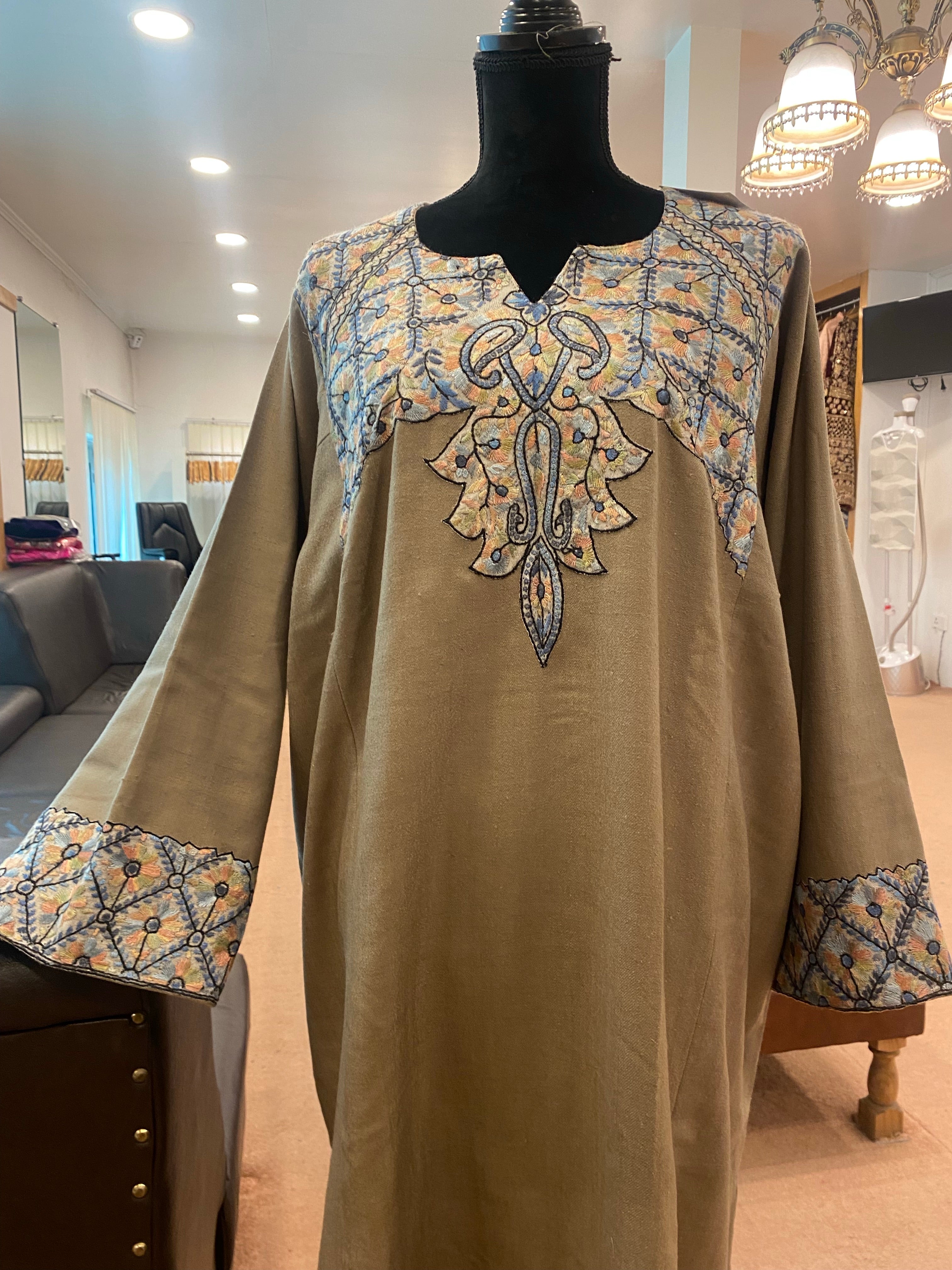 Pashmina count blend with handsozni pheran - PCB003