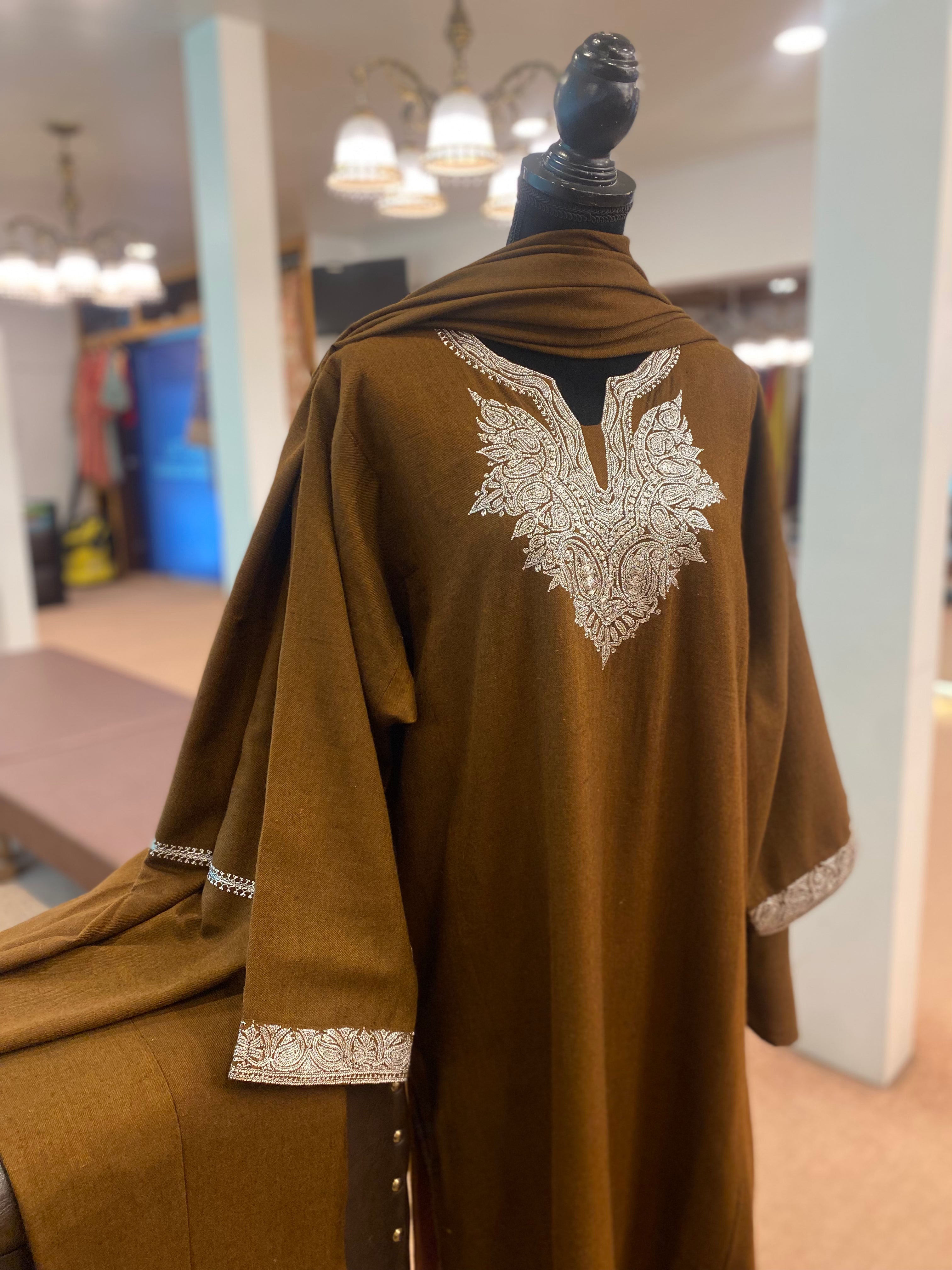 Pure pashmina and pure wool blend pheran set 3pc stitched