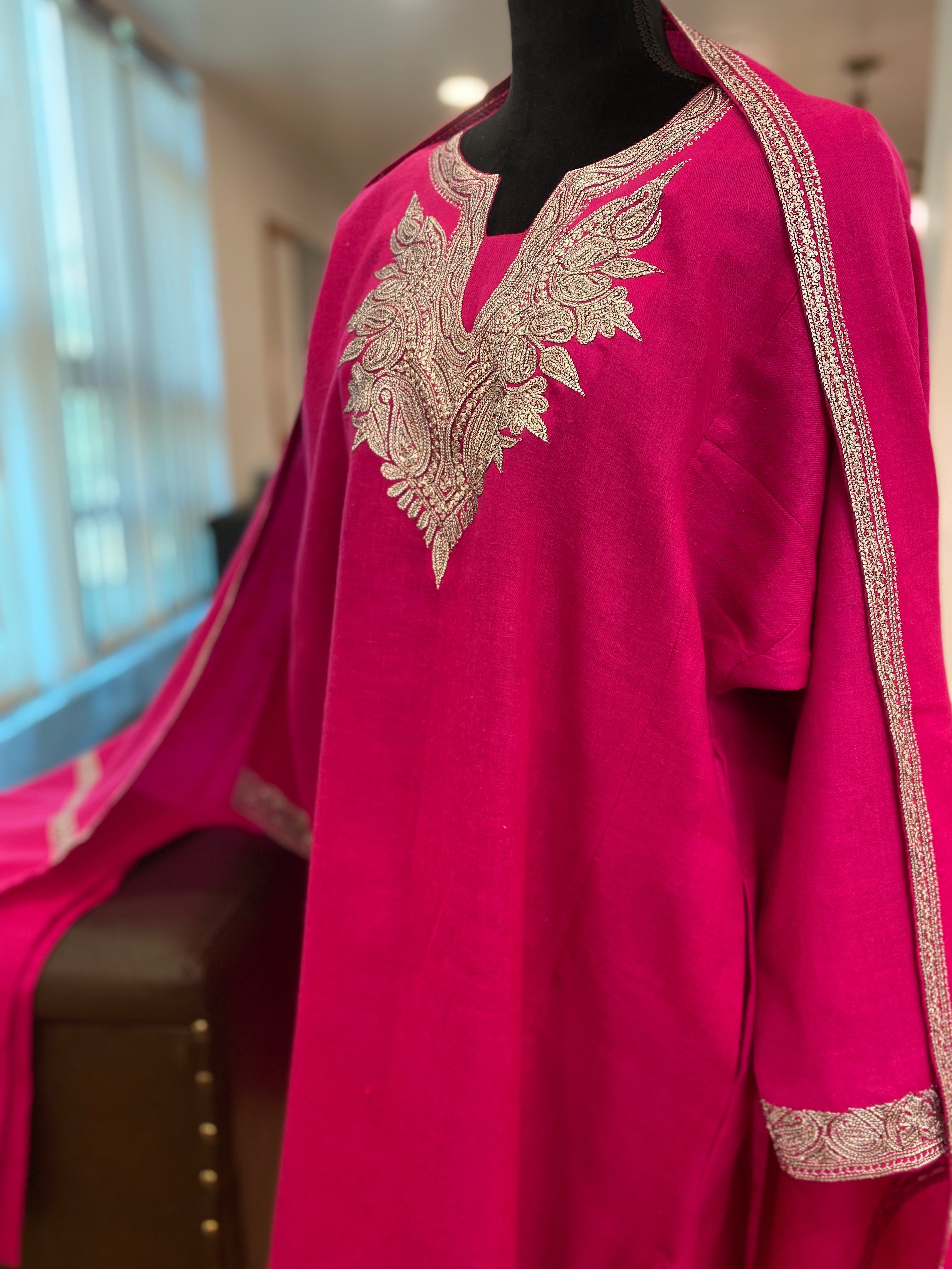 Pure pashmina blend pheran set with hand tilla