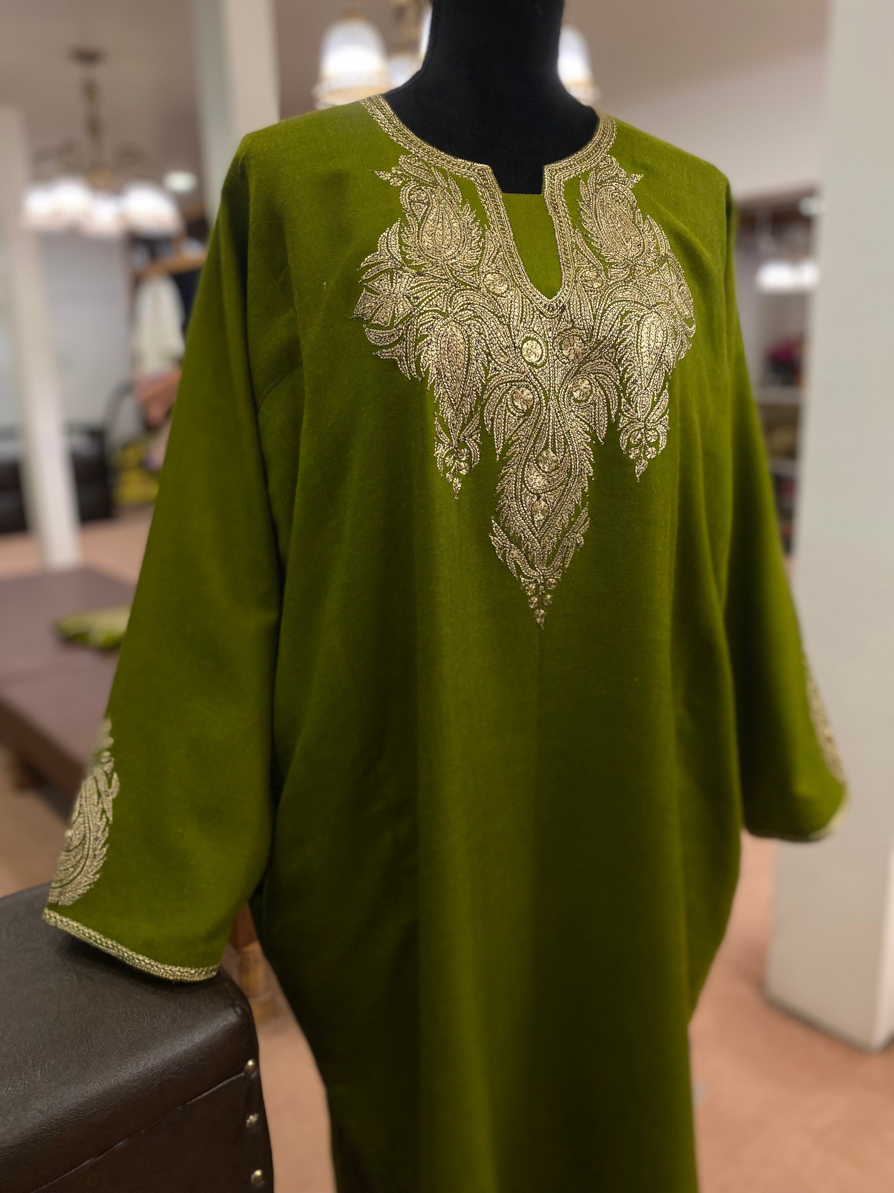 Pure pashmina blend pheran with hand tilla pwb244