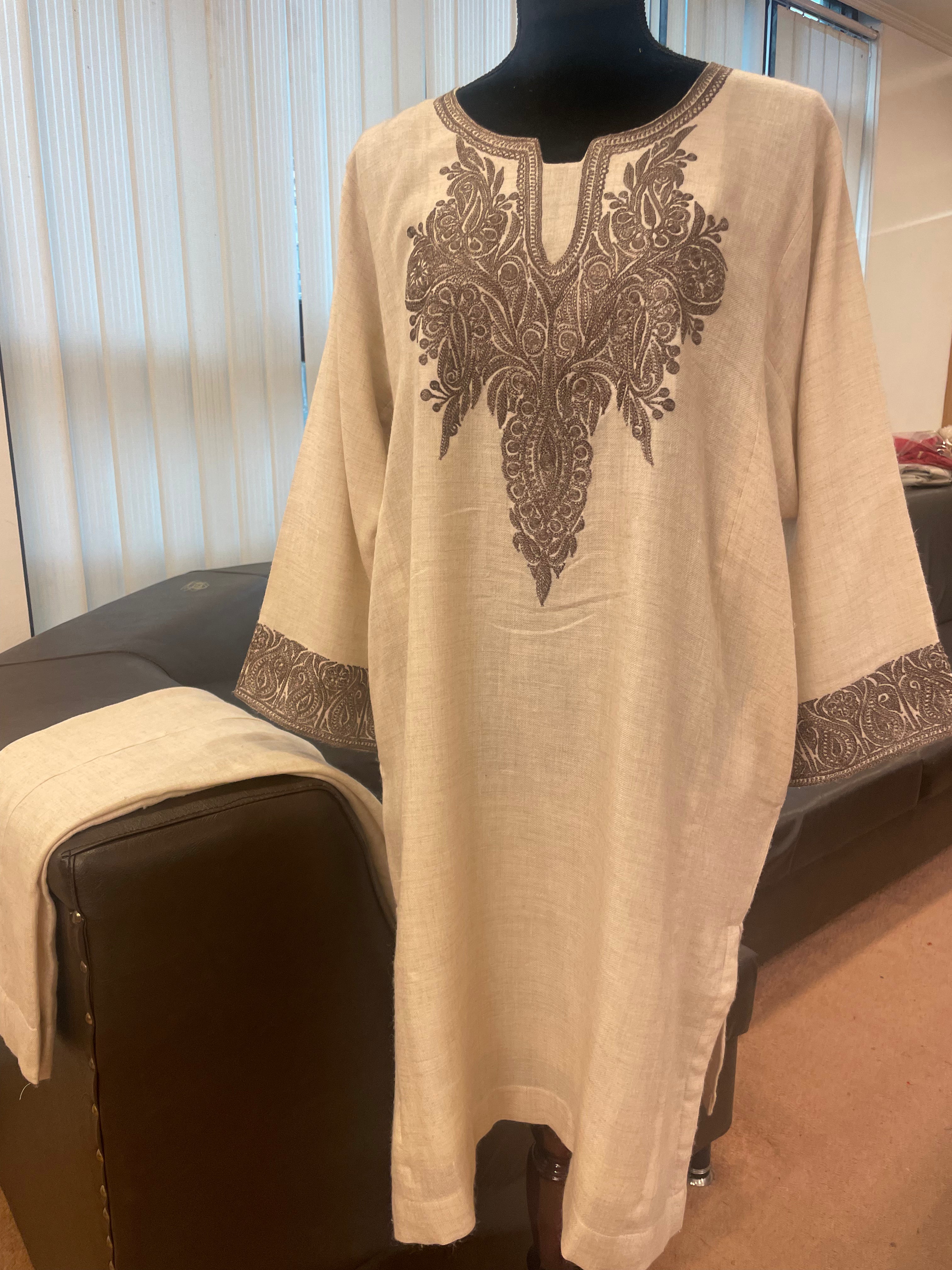 Latest designs of kashmiri best sale pheran