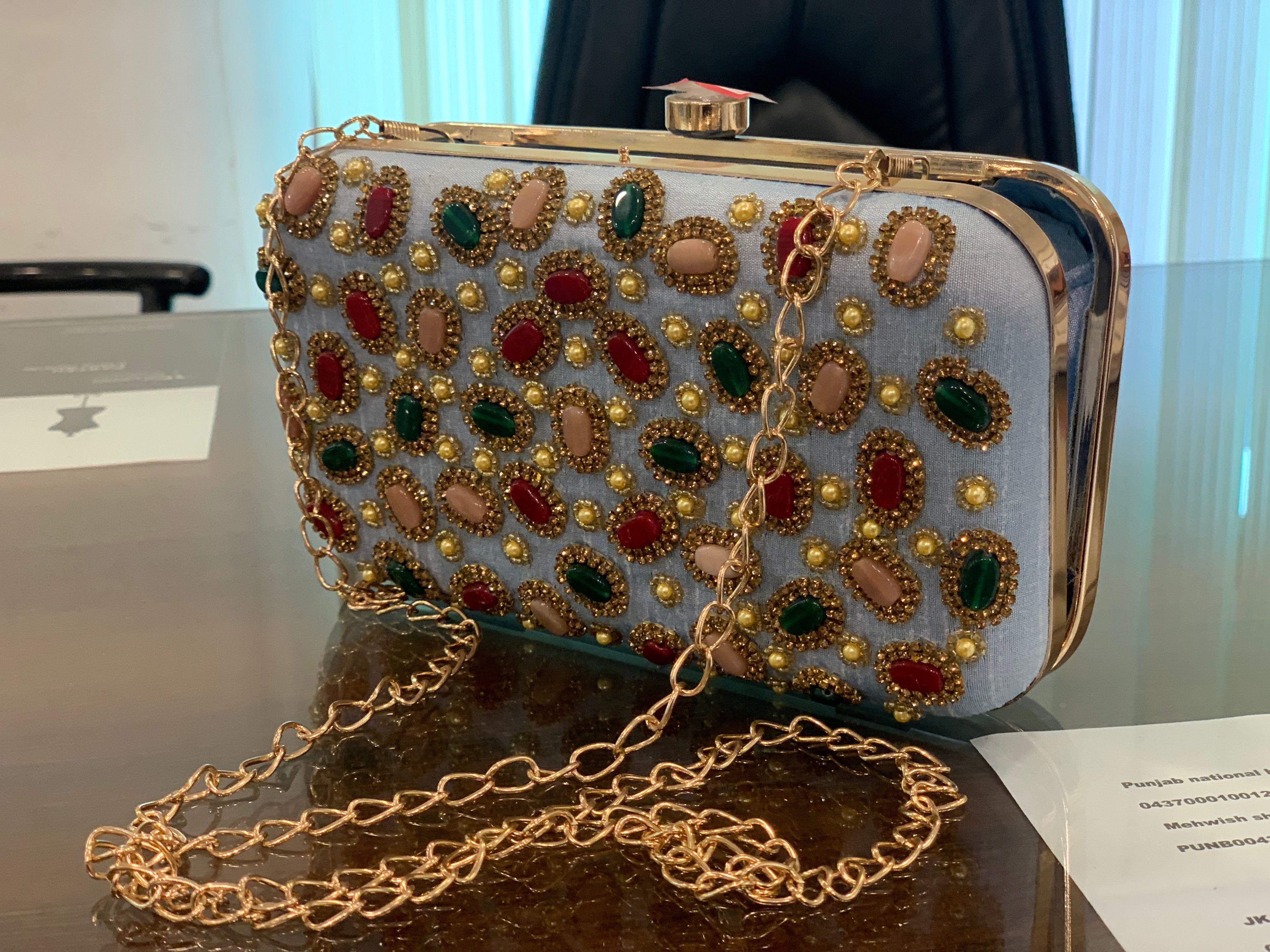 Embroidered Clutch - Pastau
