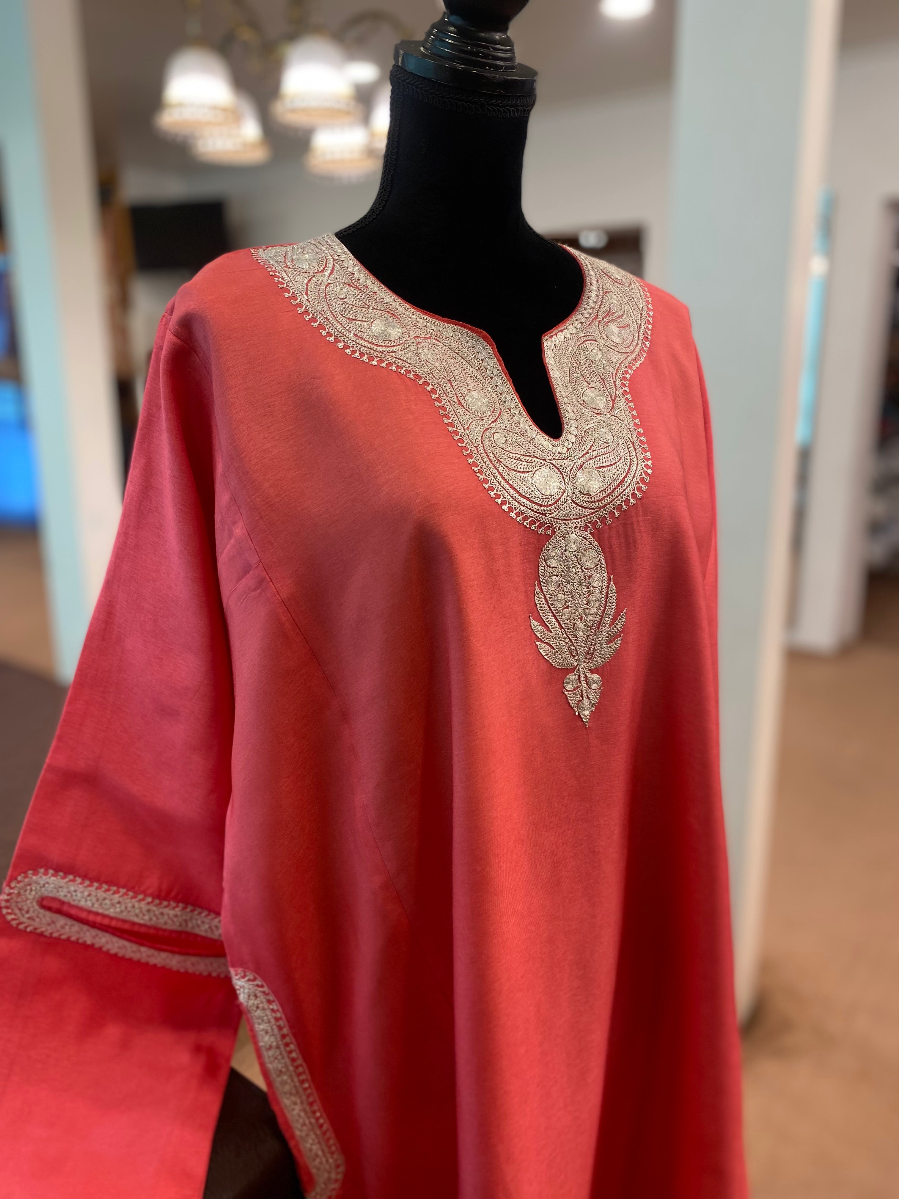 Hand Tilla qorab pheran stitched