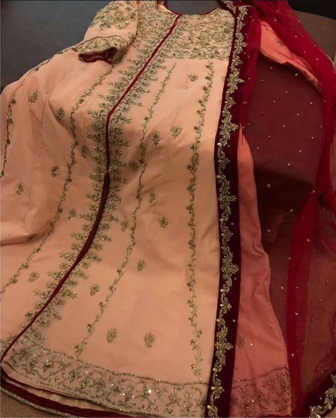 Handembroidered Dress - Pastau