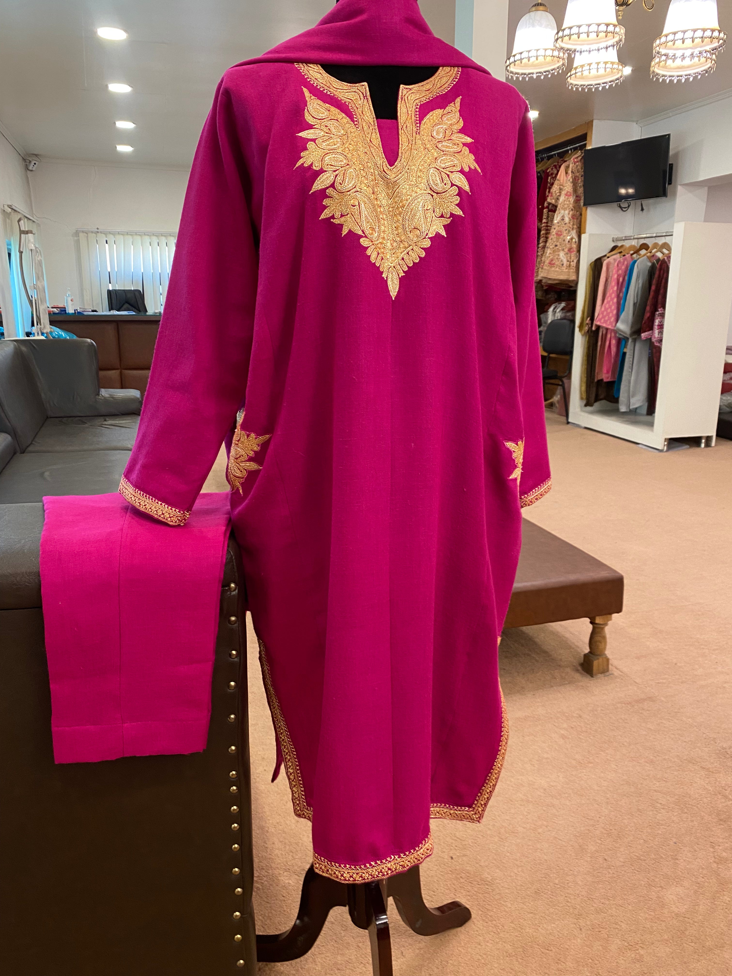 Purepashmina blend pheran set 3pc with hand Tilla