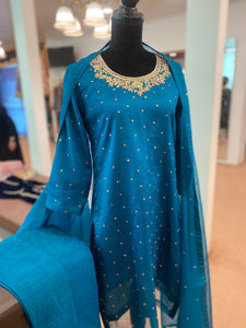 Hand embroidered Kurta set 3pc stitched