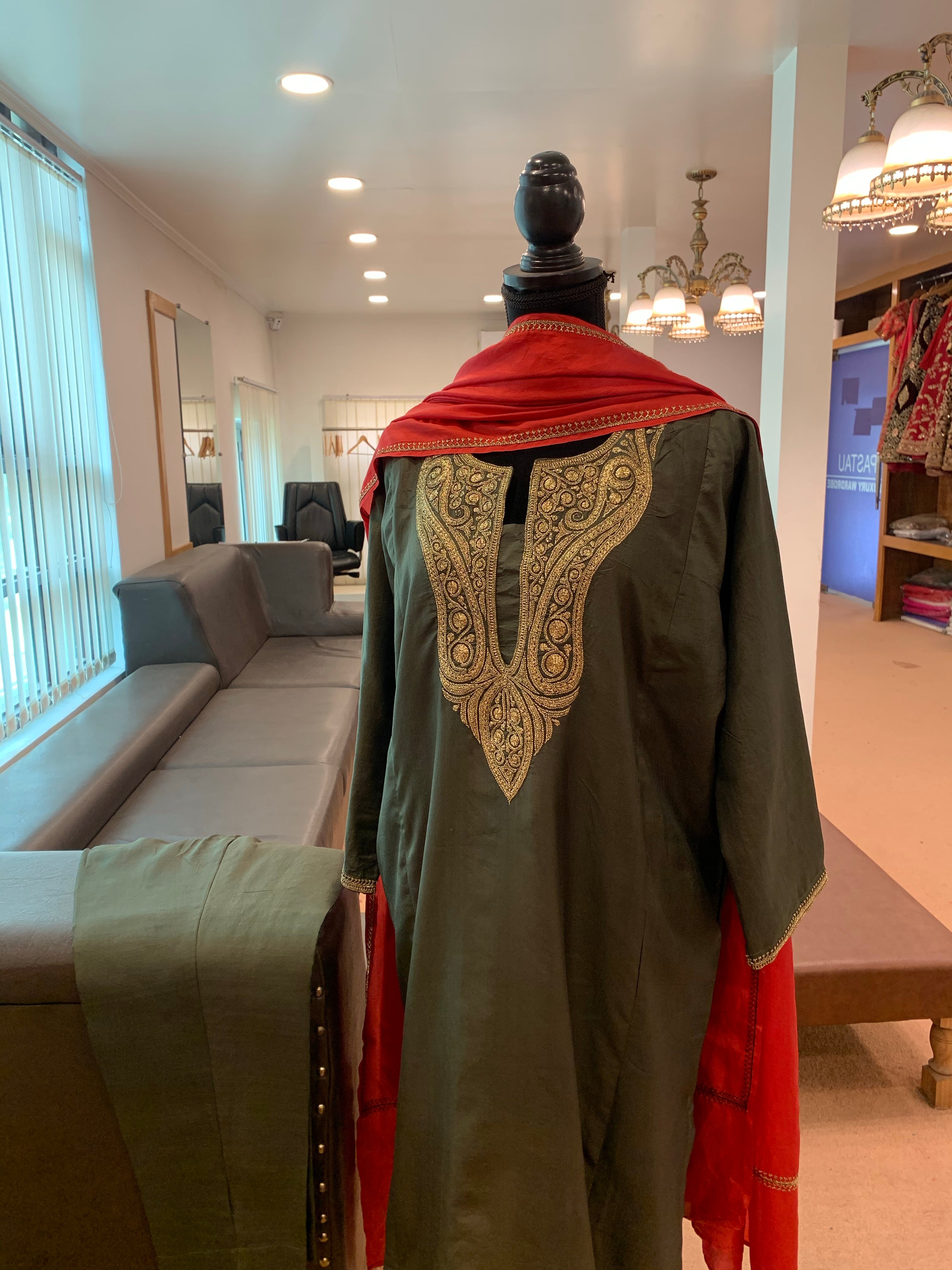 Hand Tilla pure silk 3 pc stitched