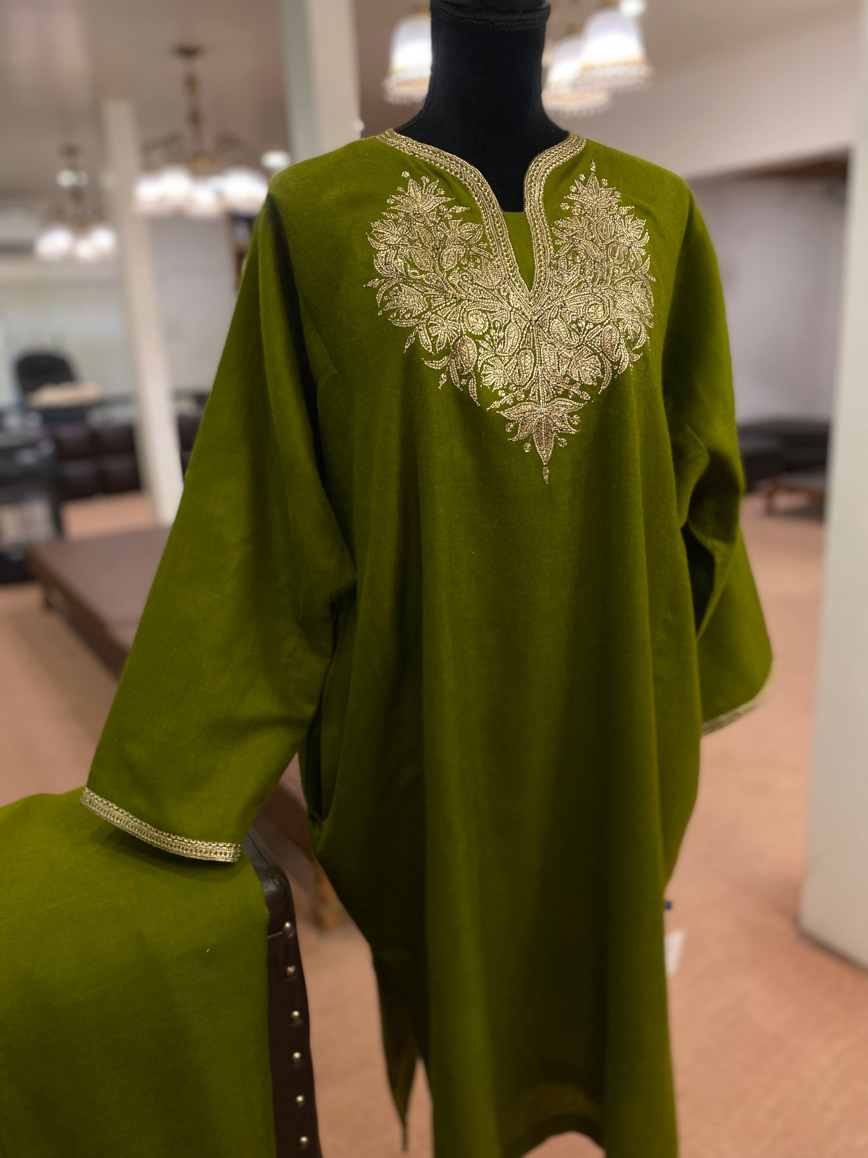 Pure pashmina blend pheran with hand tilla  pwb243