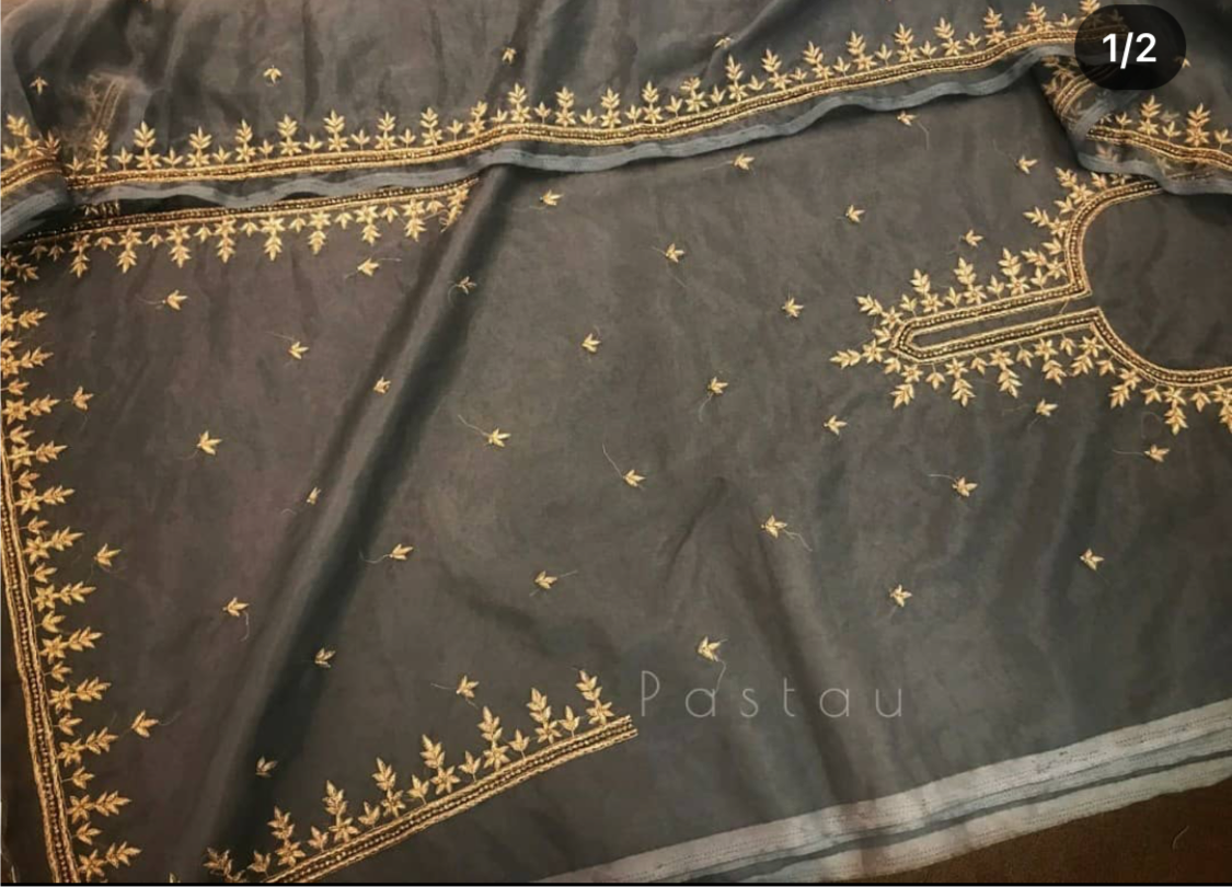 Handembroidered suit unstitched - Pastau