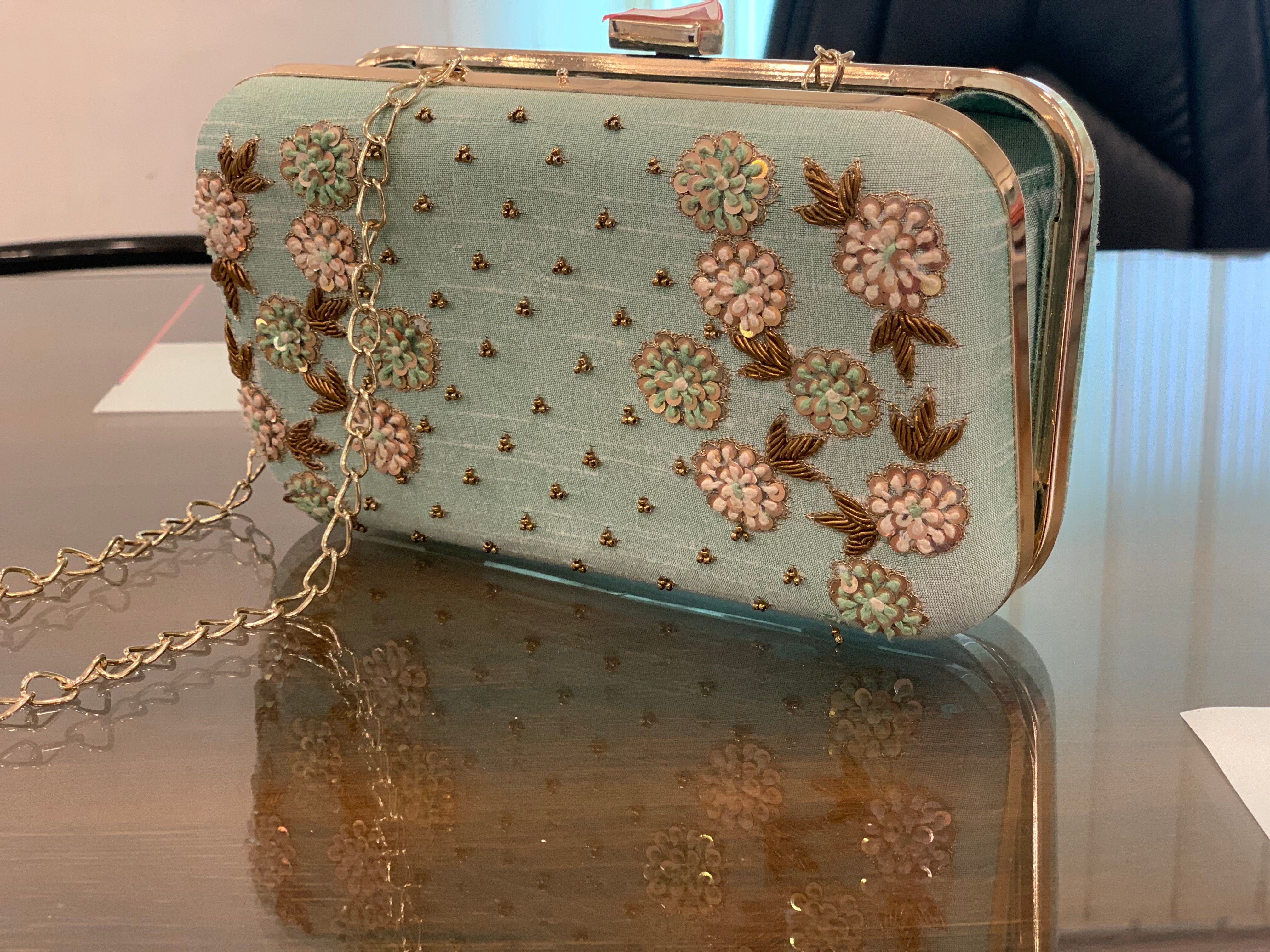 Embroidered Clutch - Pastau