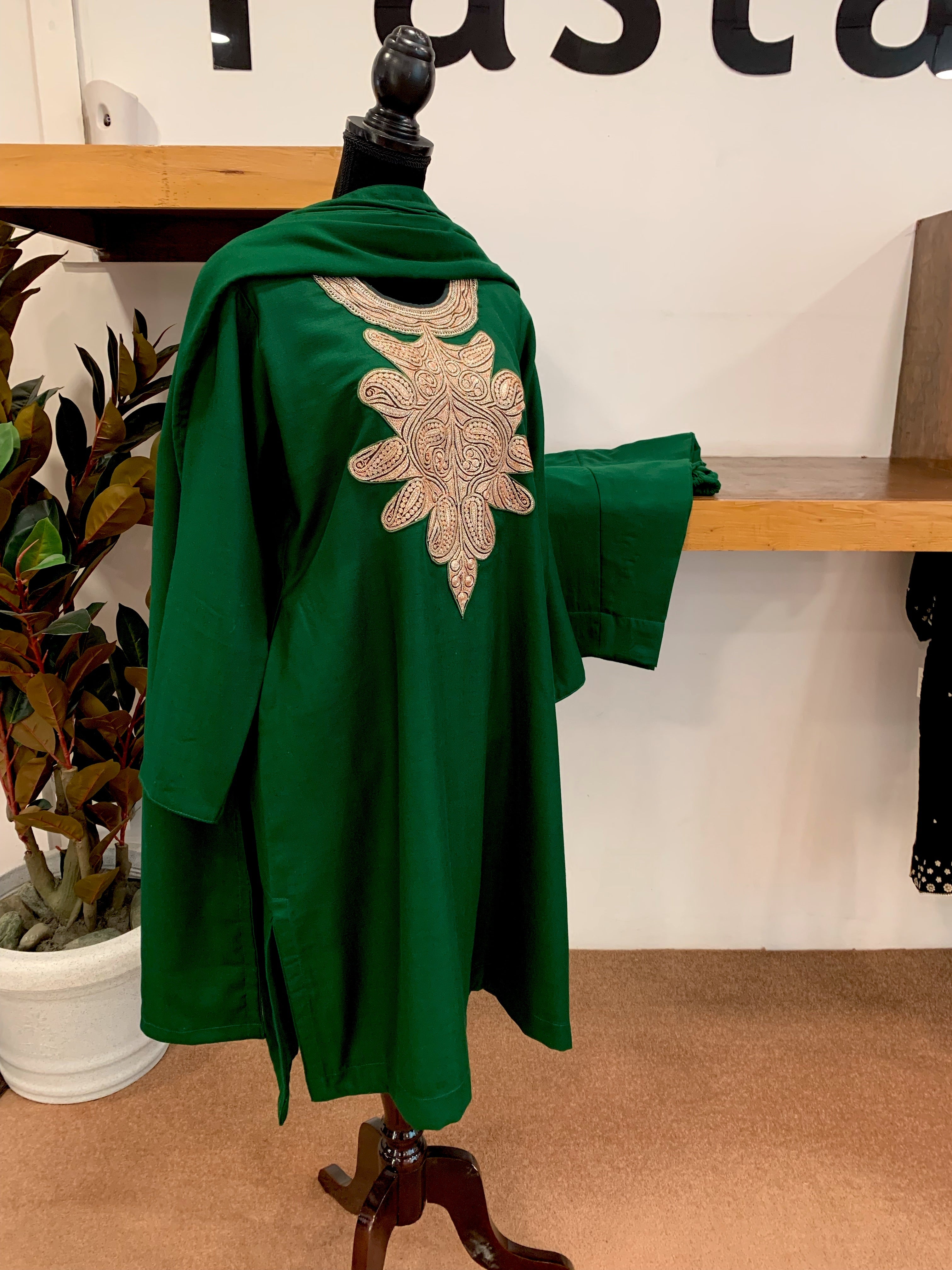 Pure pashmina and pure wool blend 3pc kurta set With Hand Tilla