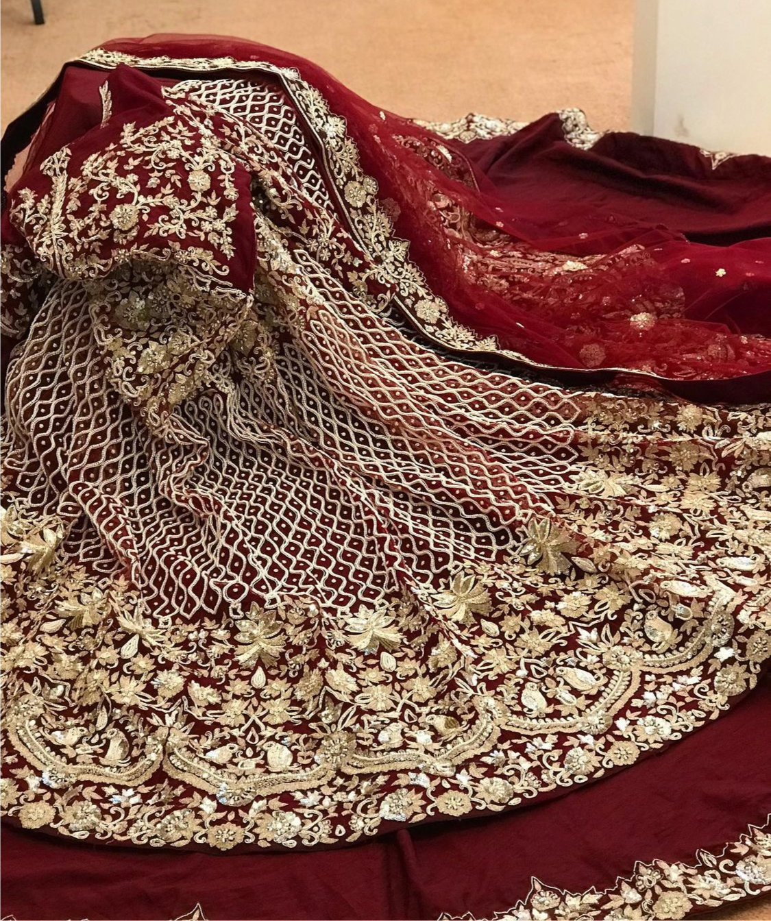 Hand embroidered Bridal ensemble - Pastau