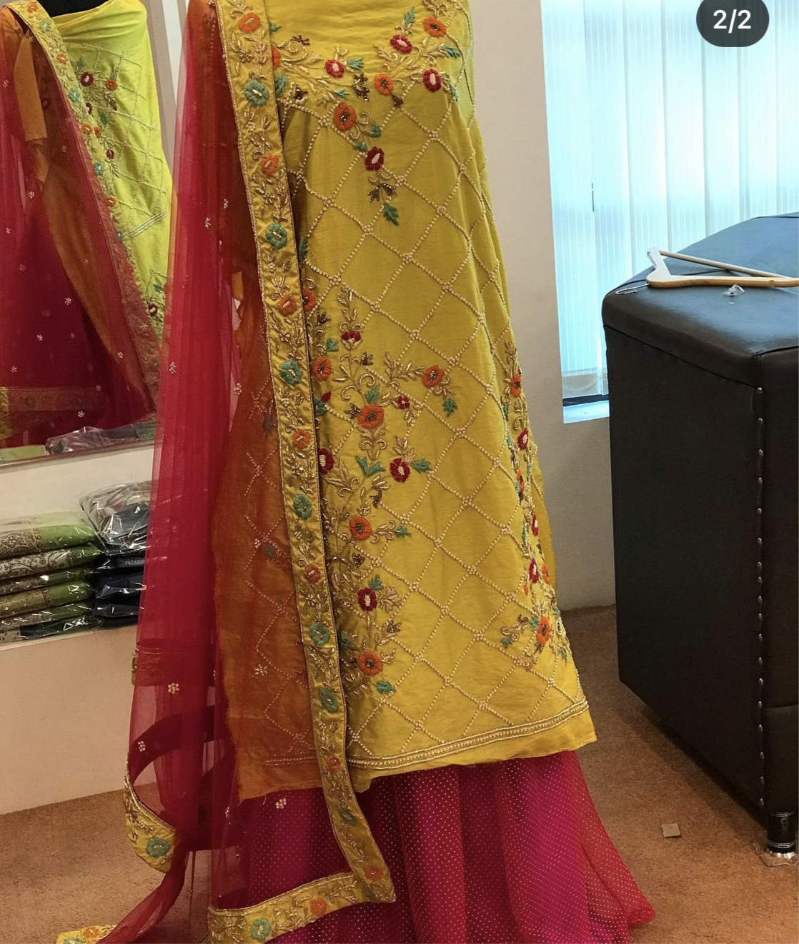 Handembroidered Bridal Ensemble - Pastau