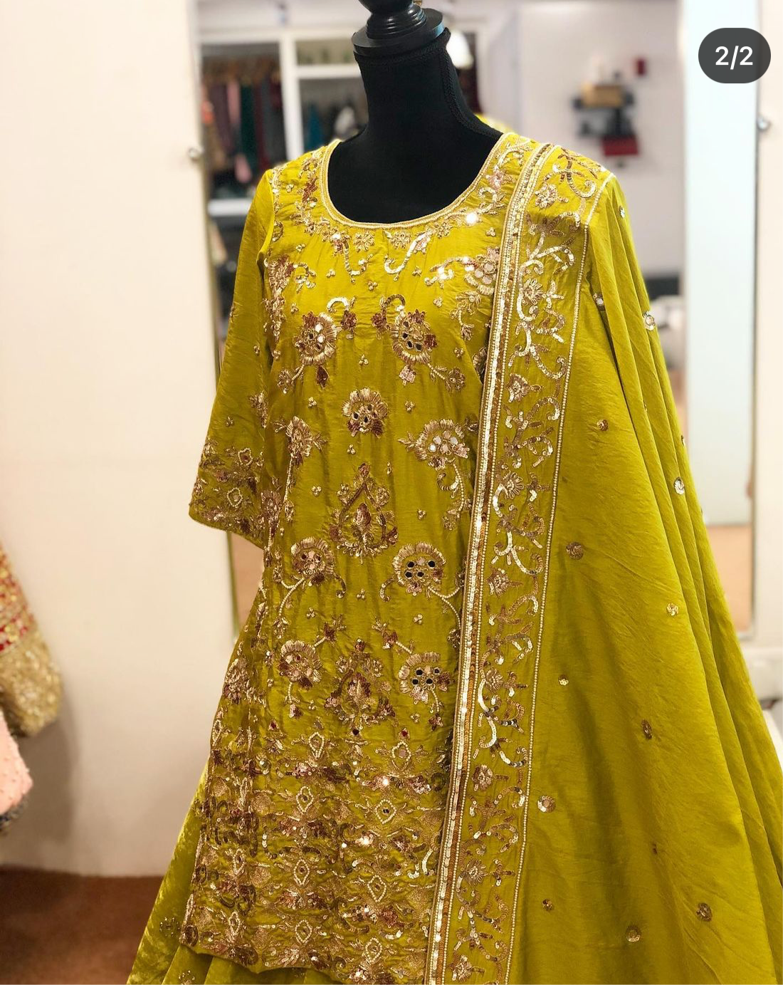 Handembroidered Bridal dress - Pastau