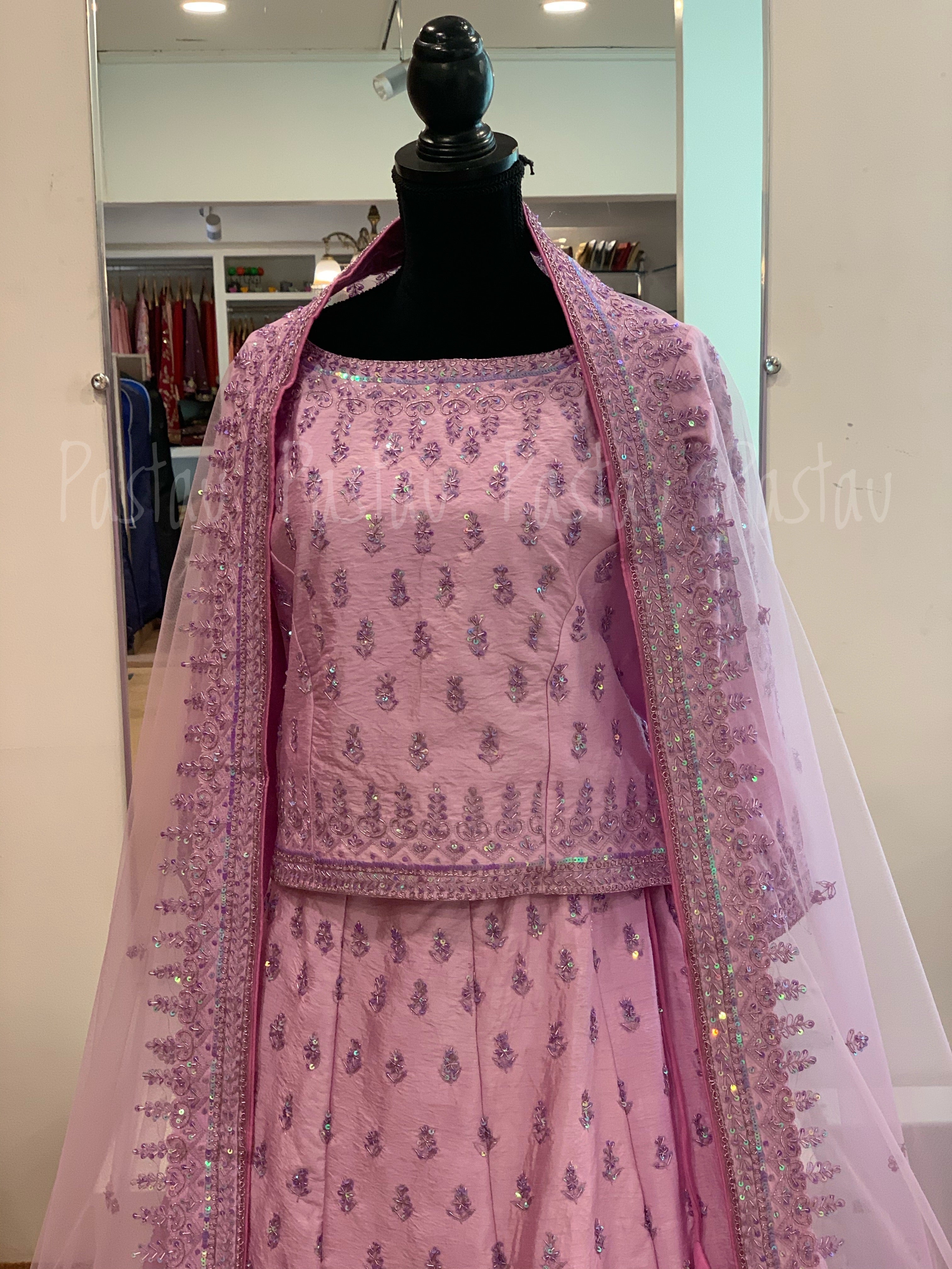 Handembroidered Bridal ensemble - Pastau