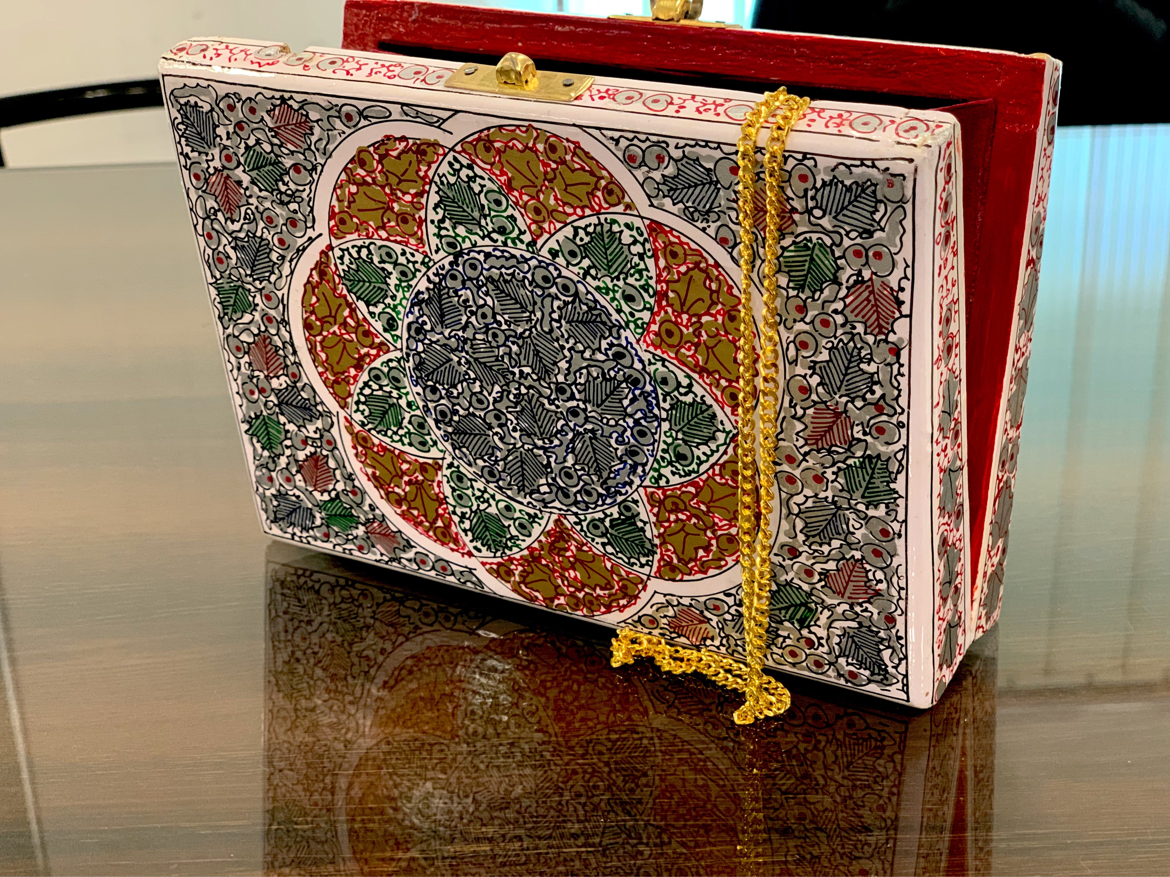 Paper Machie clutch - Pastau