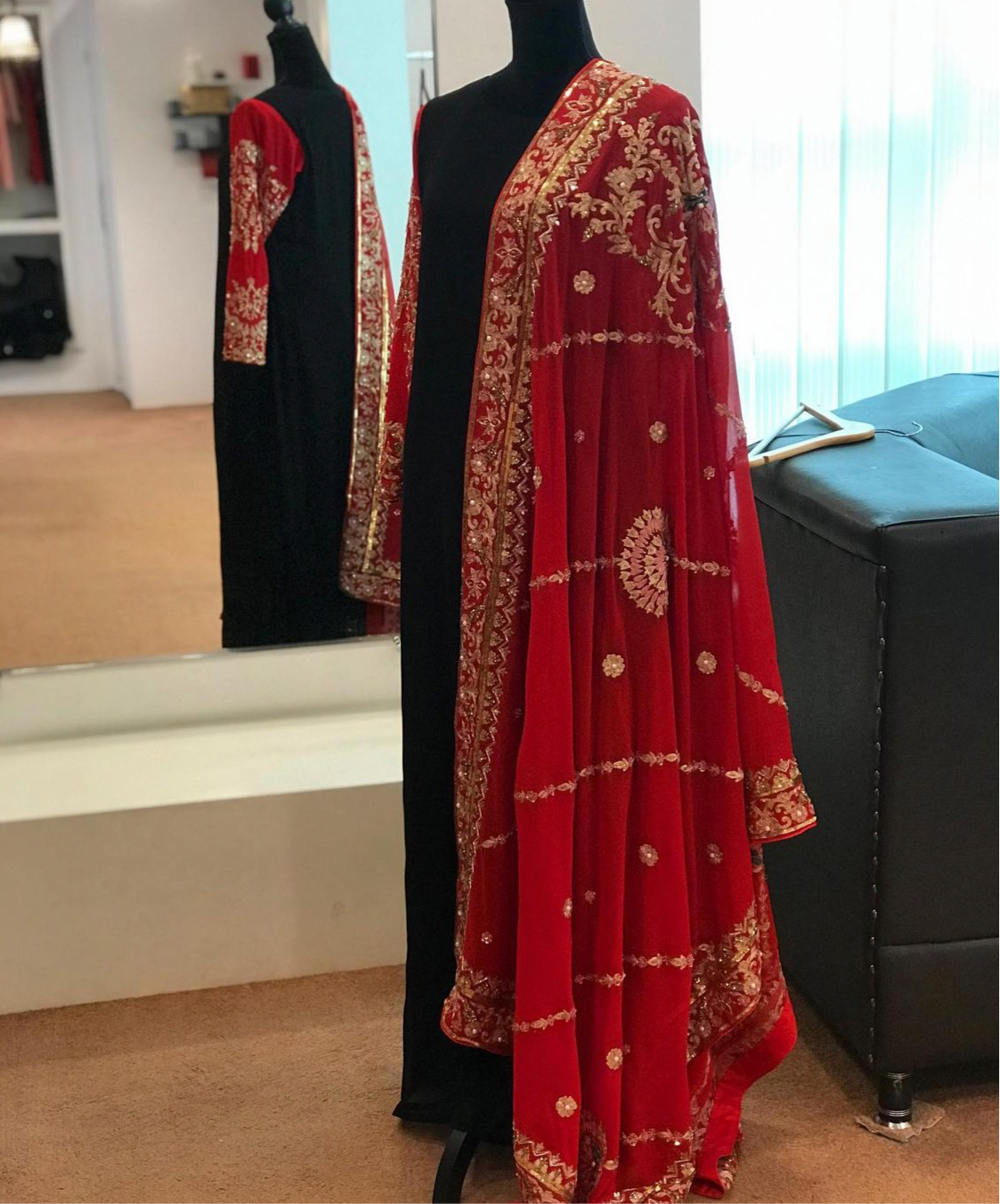 Handembroidered Dress - Pastau