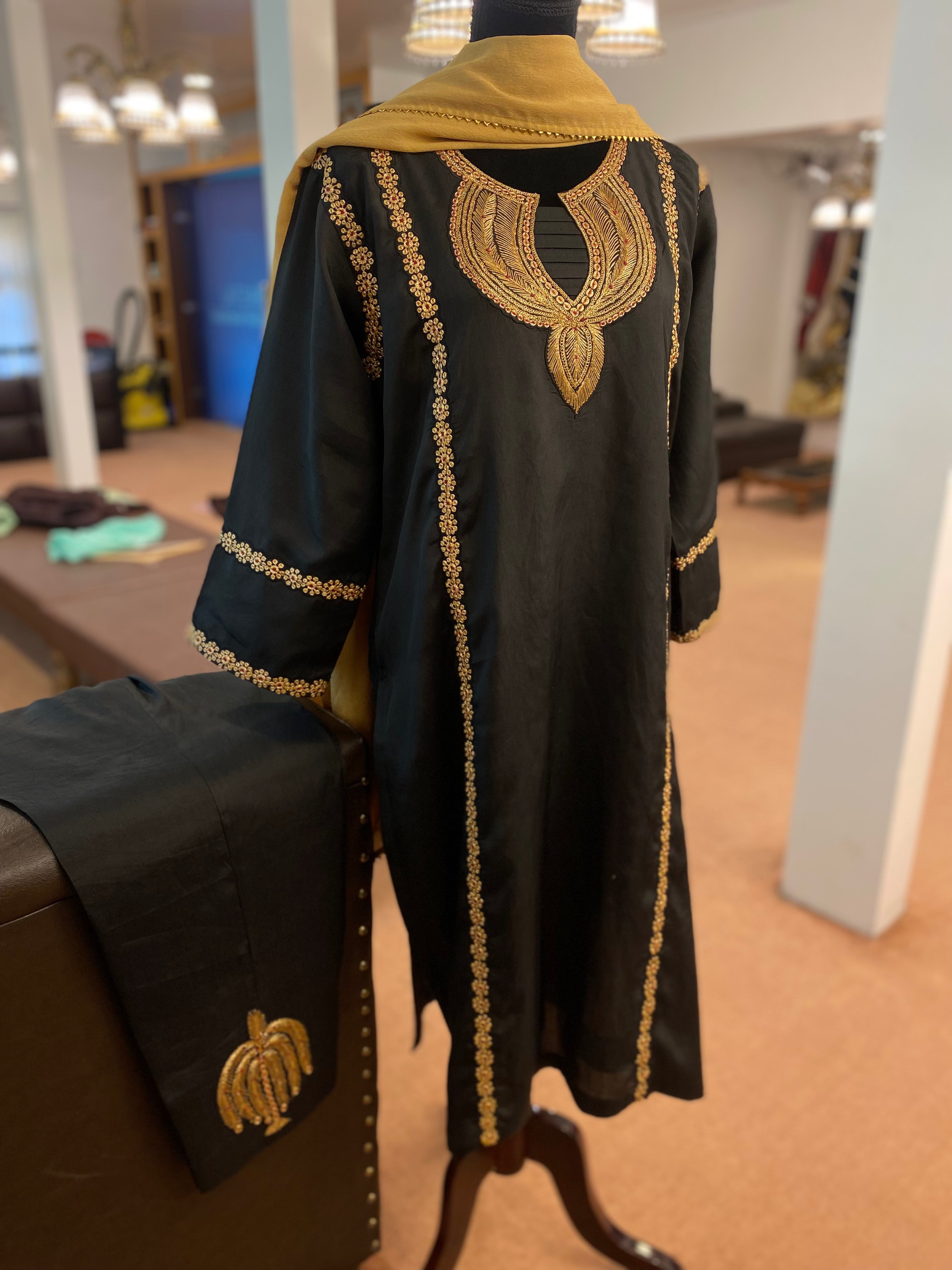 Pure silk suit 3pc stitched mtks356