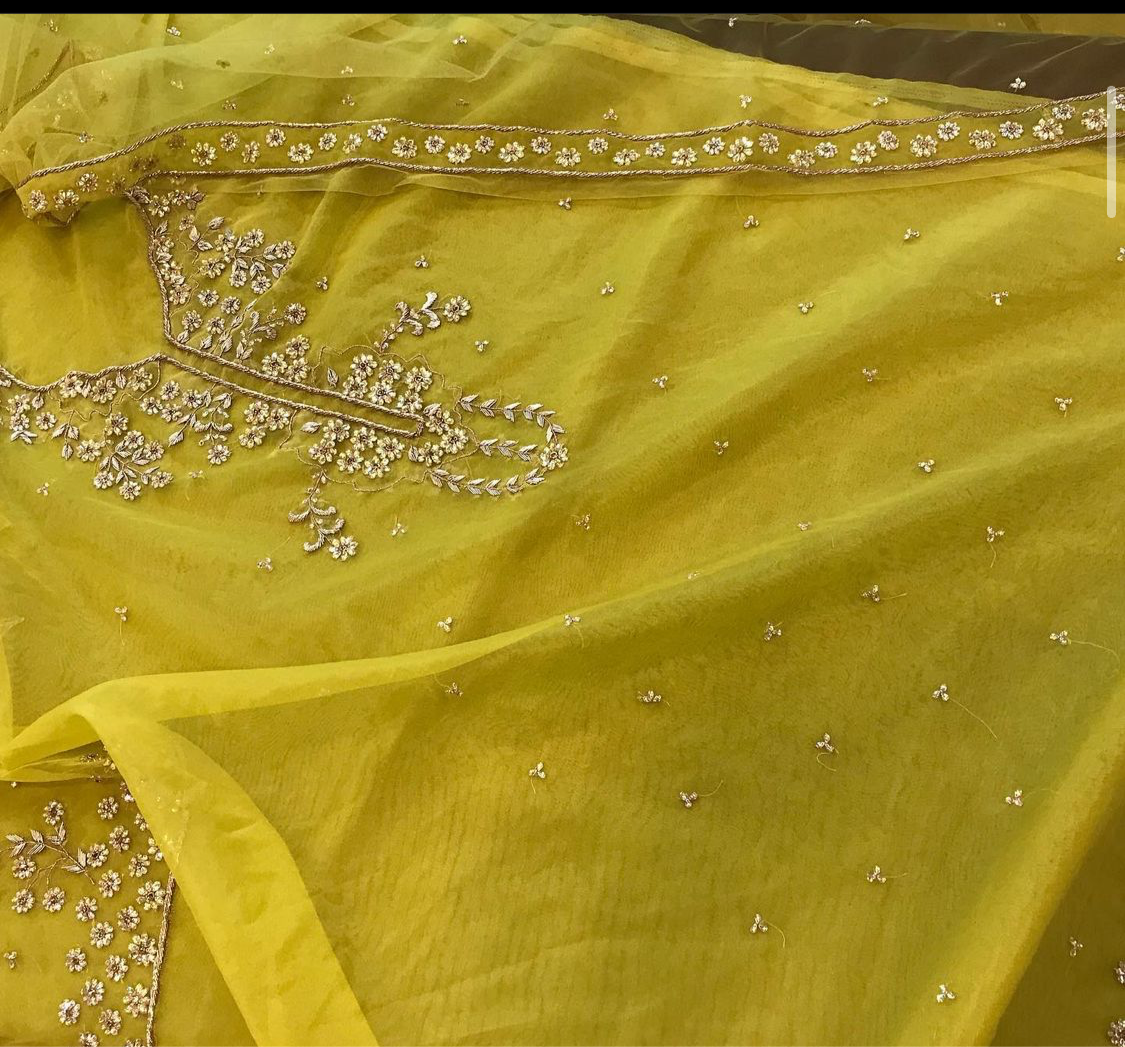 Hand embroidered unstitched 3pc suit - Pastau