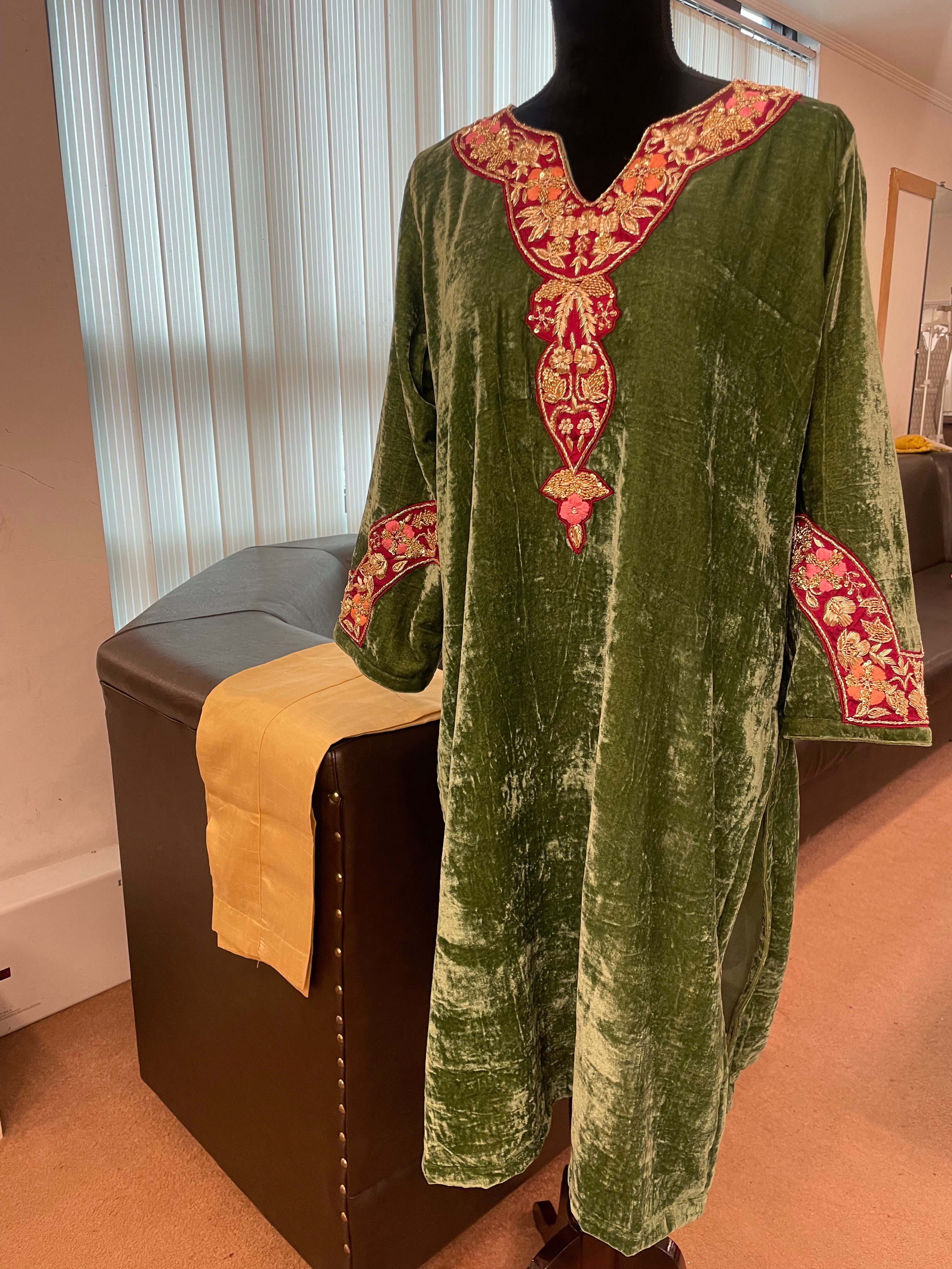 Velvet kurta set