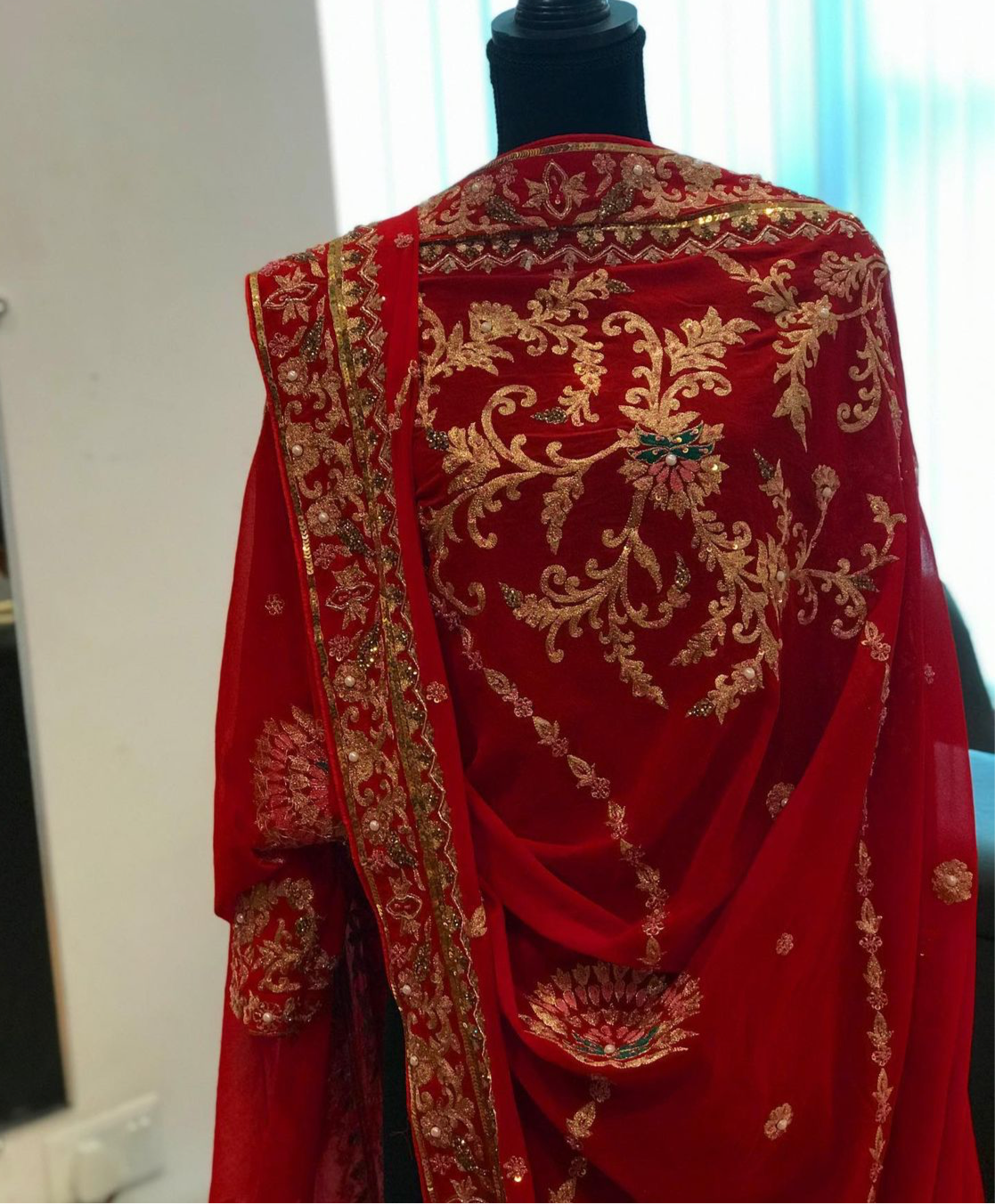 Handembroidered Dress - Pastau