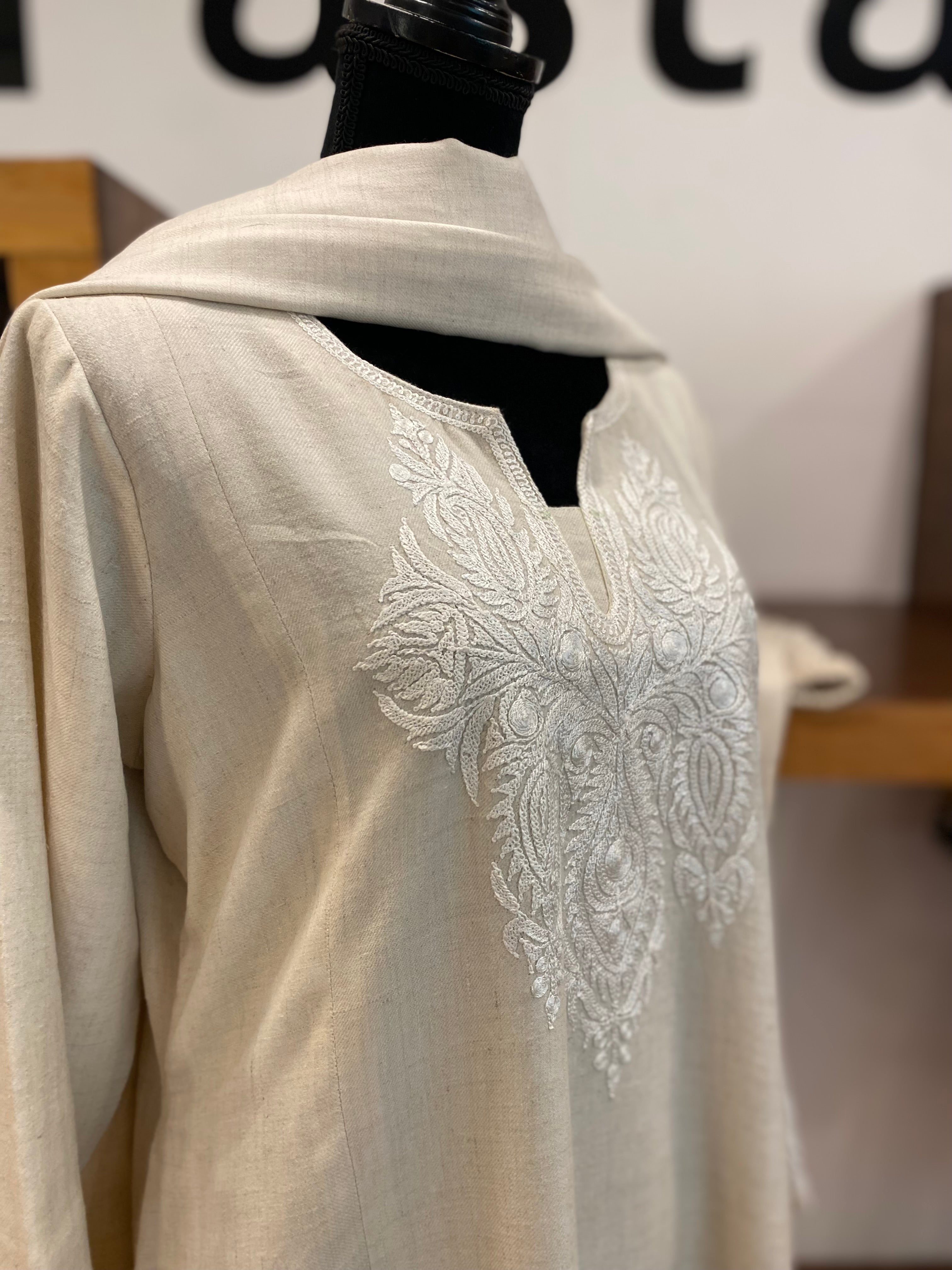 Pure pashmina and pure wool blend kurta set 3pc with traditional doaev embroidery