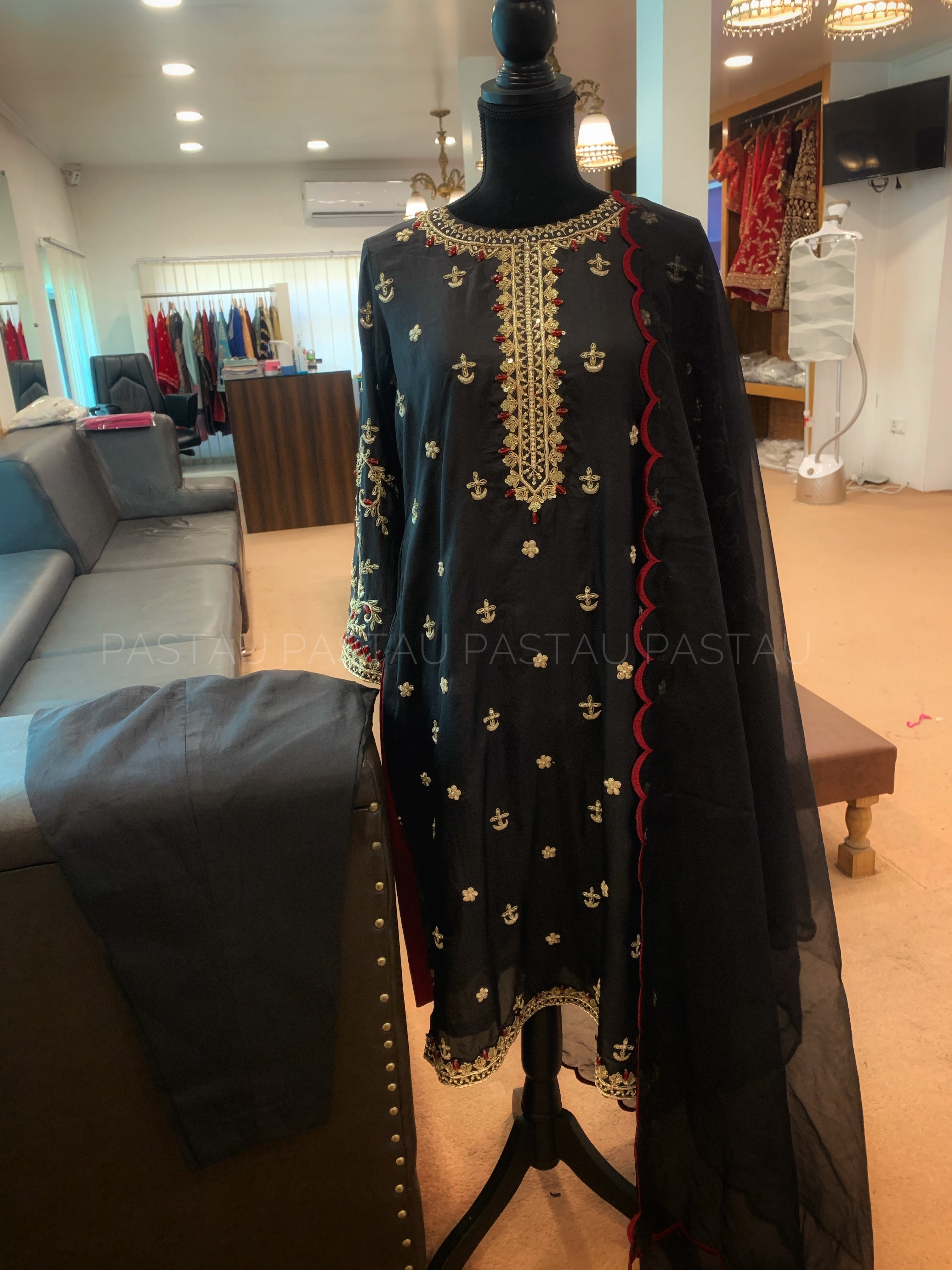 Handembroidered Pure silk suit Stitched