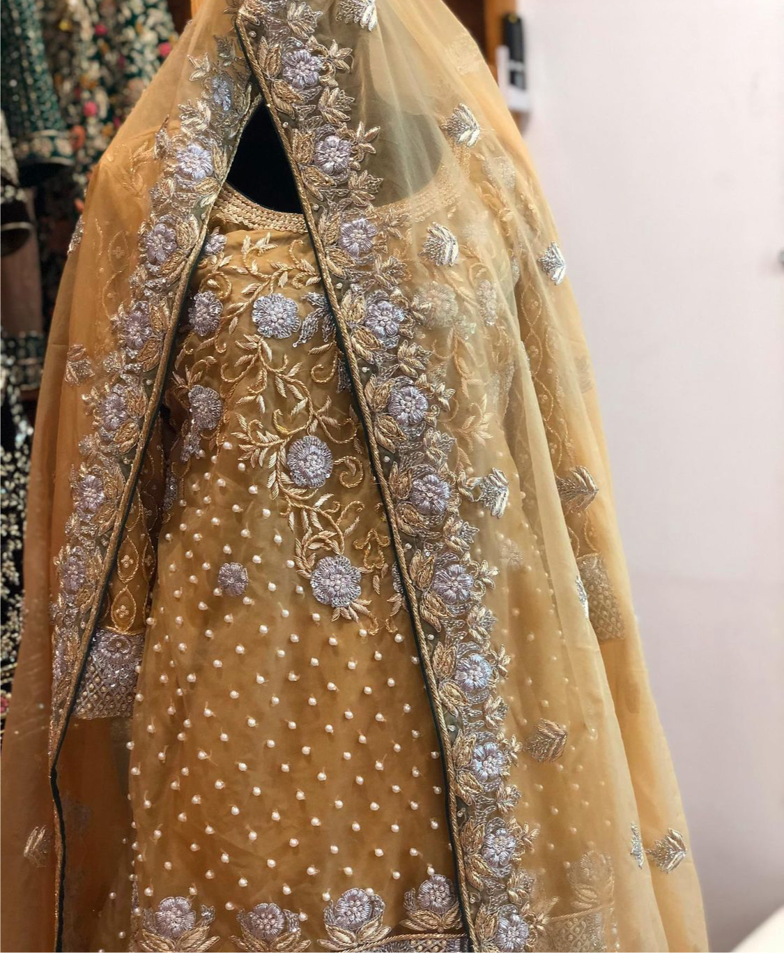 Handembroidered Dress - Pastau