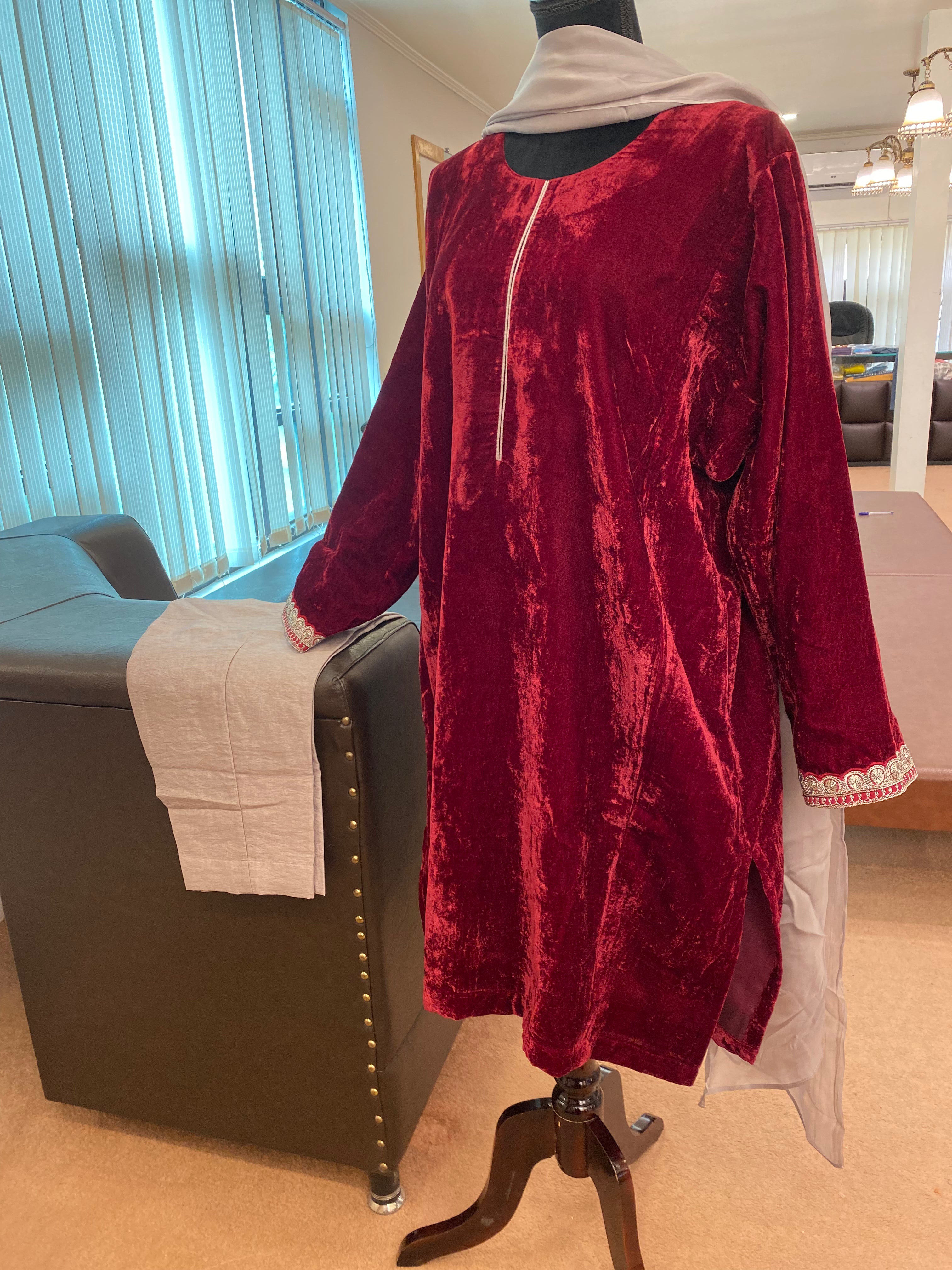 Hand Tilla kurta set 3pc stitched