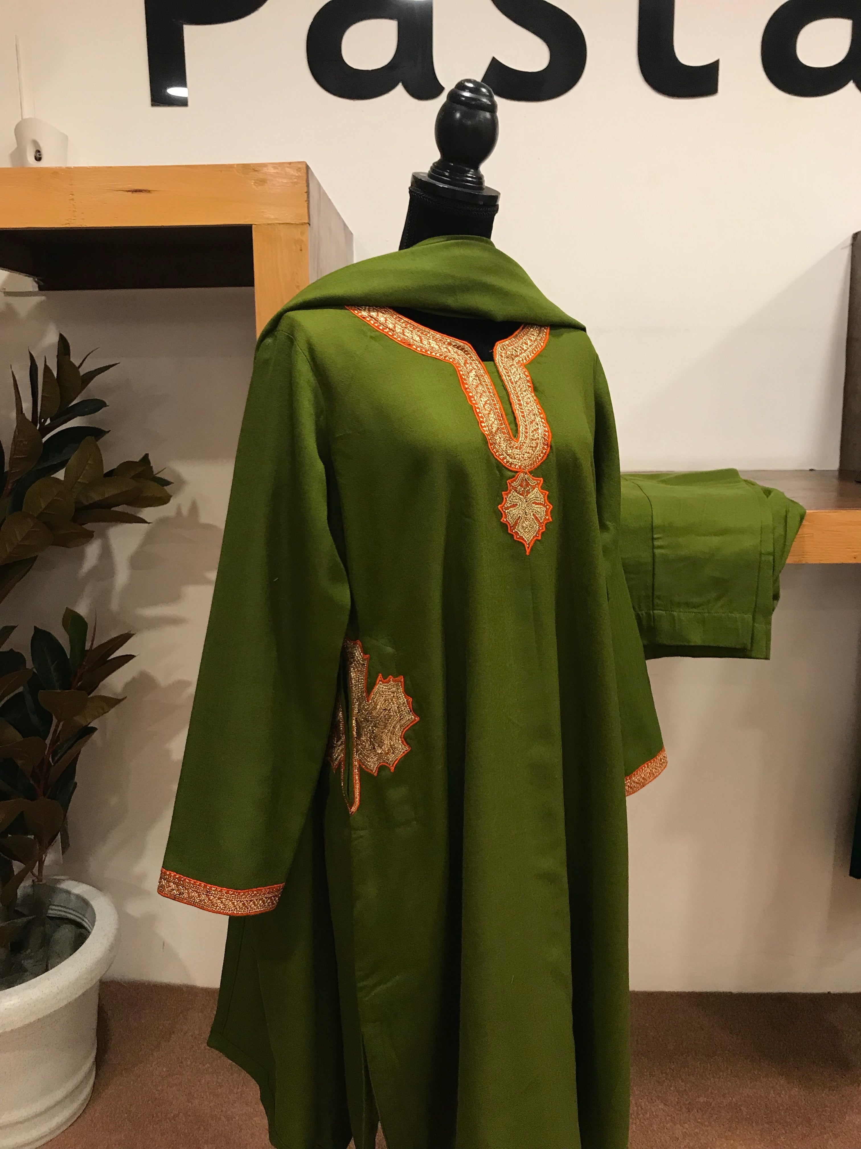 Pure pashmina and pure wool blend Kurta Set 3pc with Hand Tilla