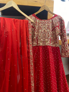 Hand embroidered Gown with duppata