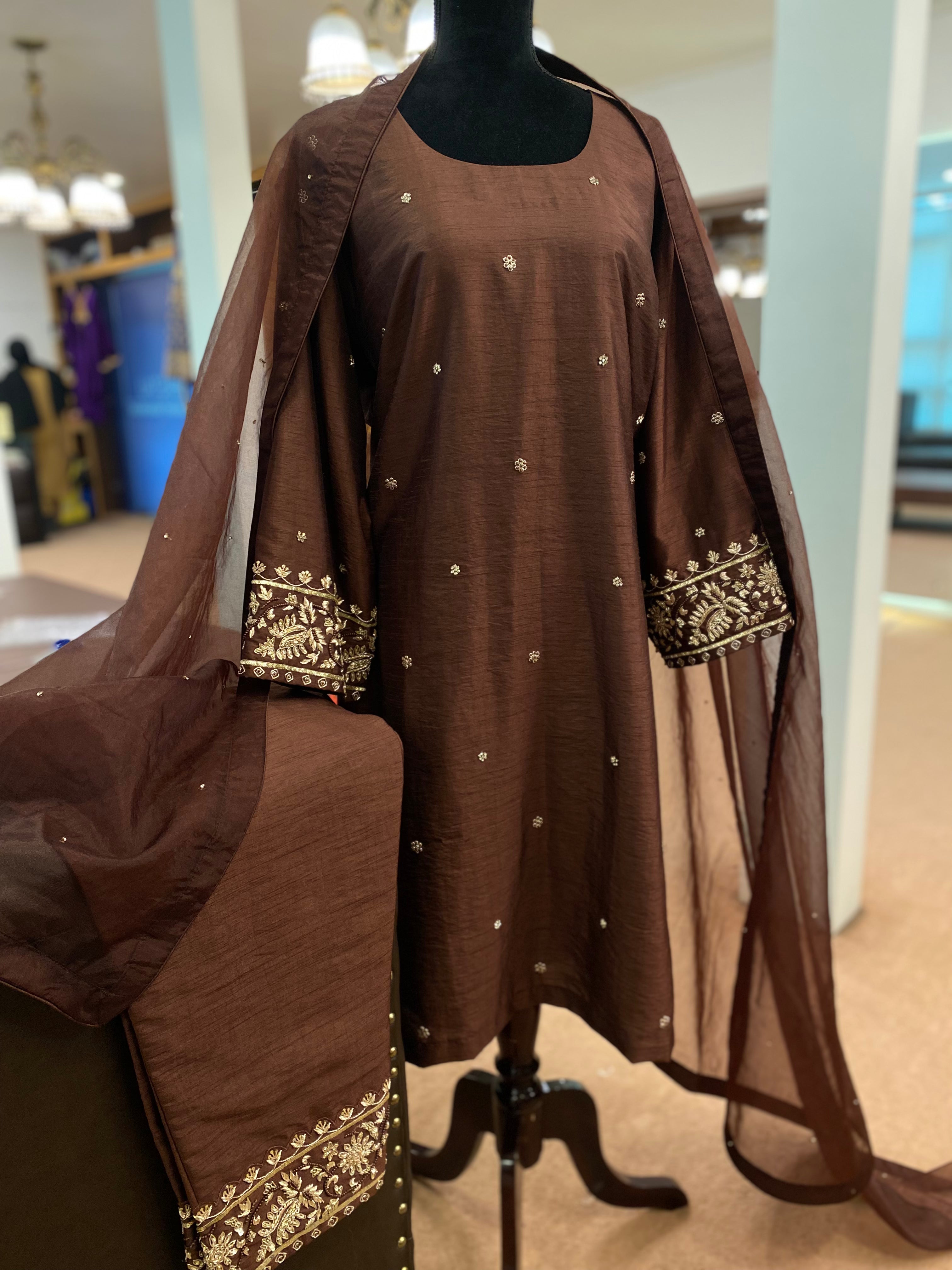 Hand embroidered suit 3pc stitched