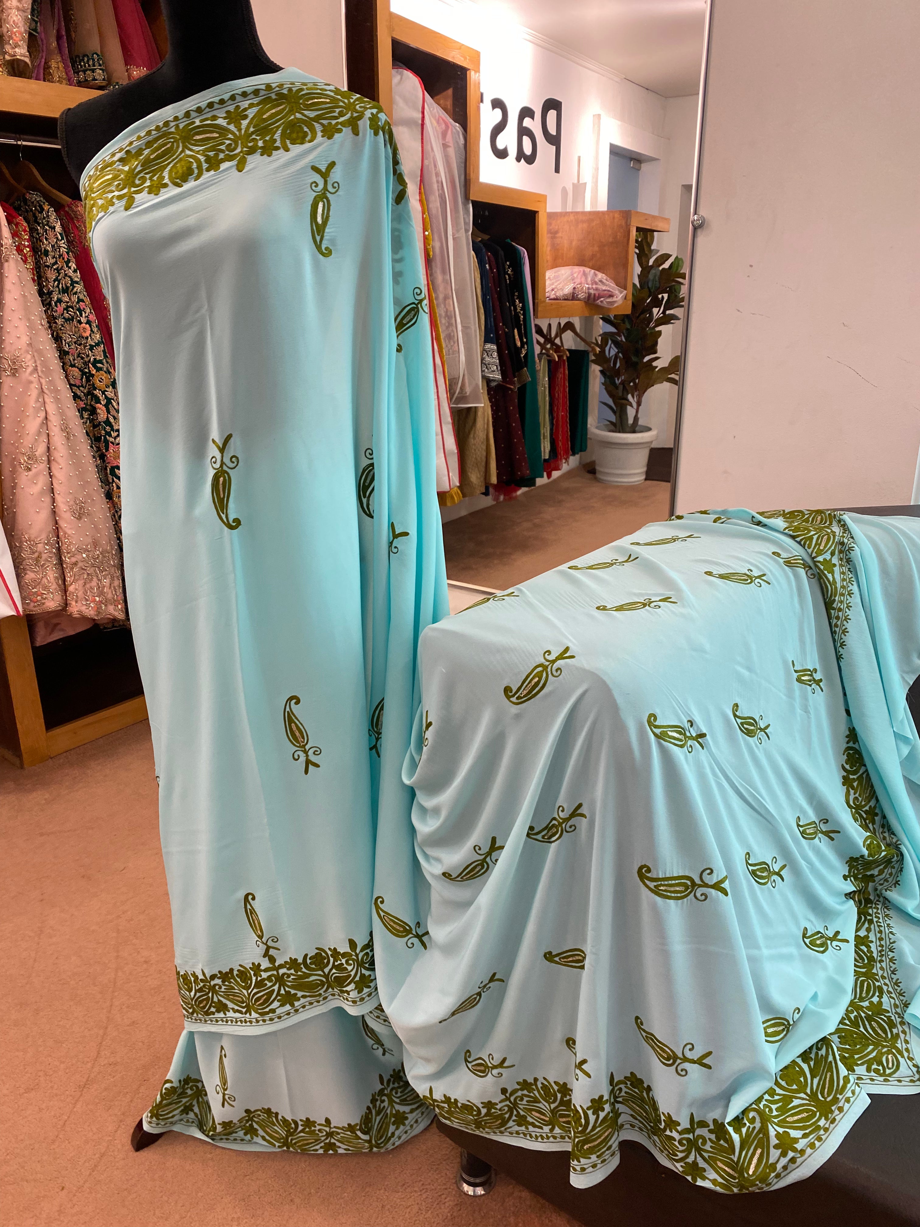 Kashmiri embroidered crepe saree SR005