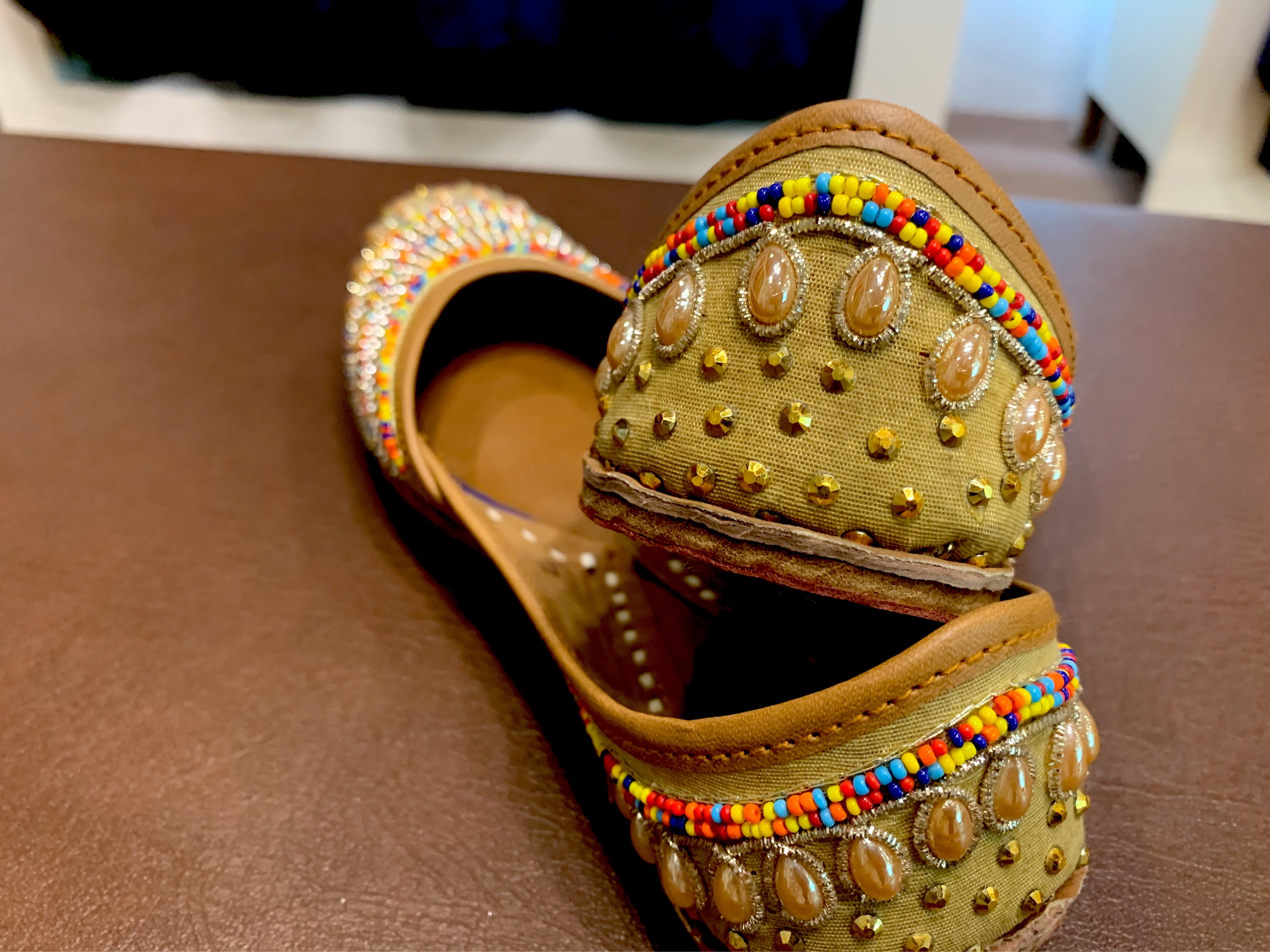 Handmade Genuine Leather jutti - Pastau