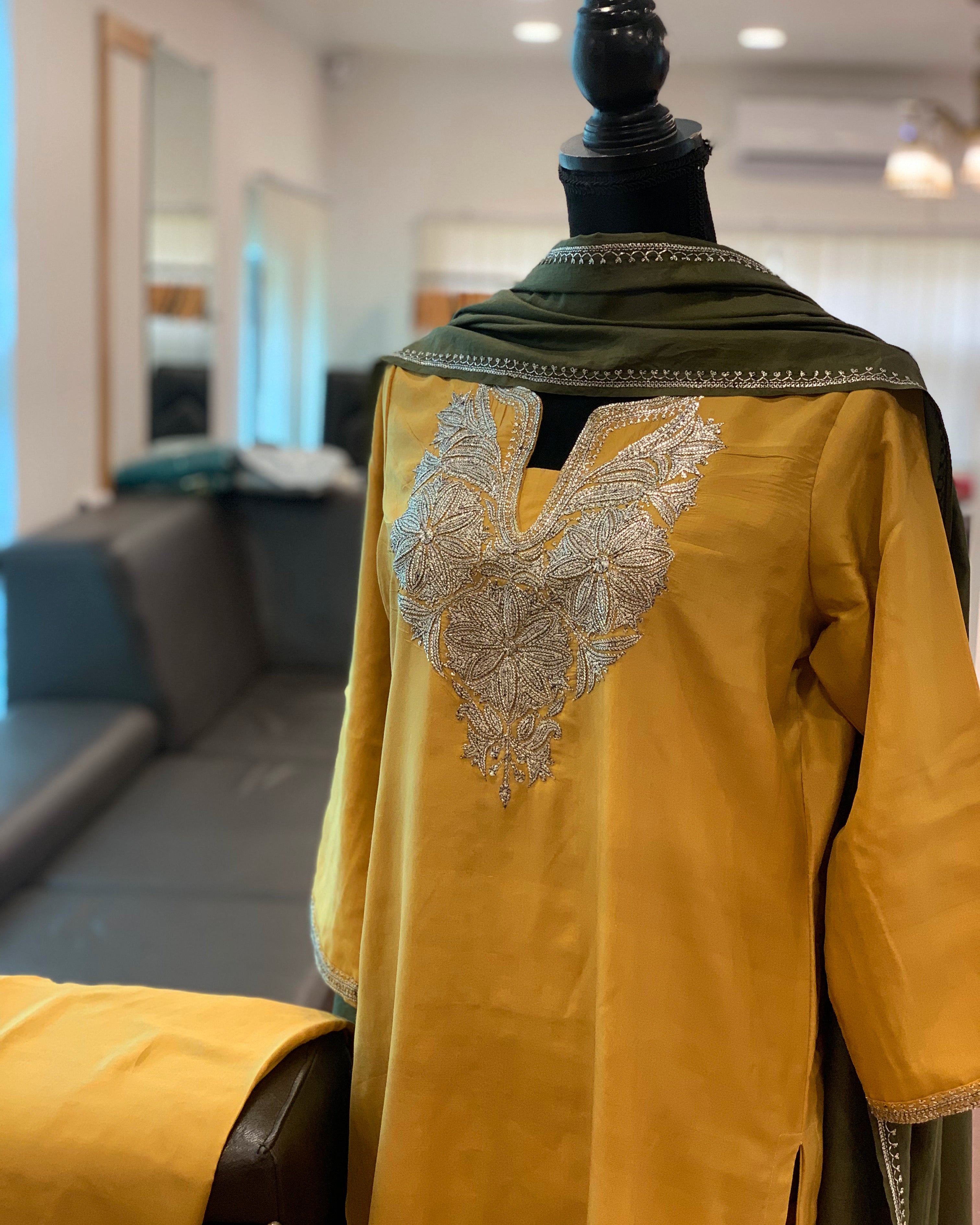 Hand Tilla pure silk 3pc stitched