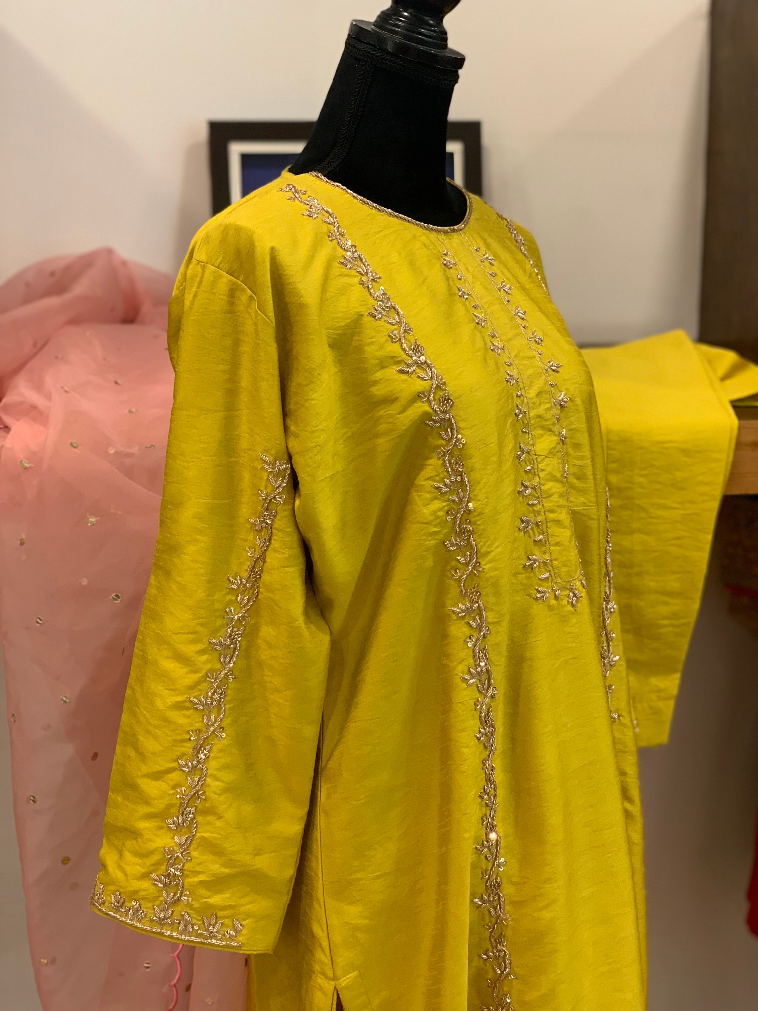 Hand embroidered Suit 3pc stitched